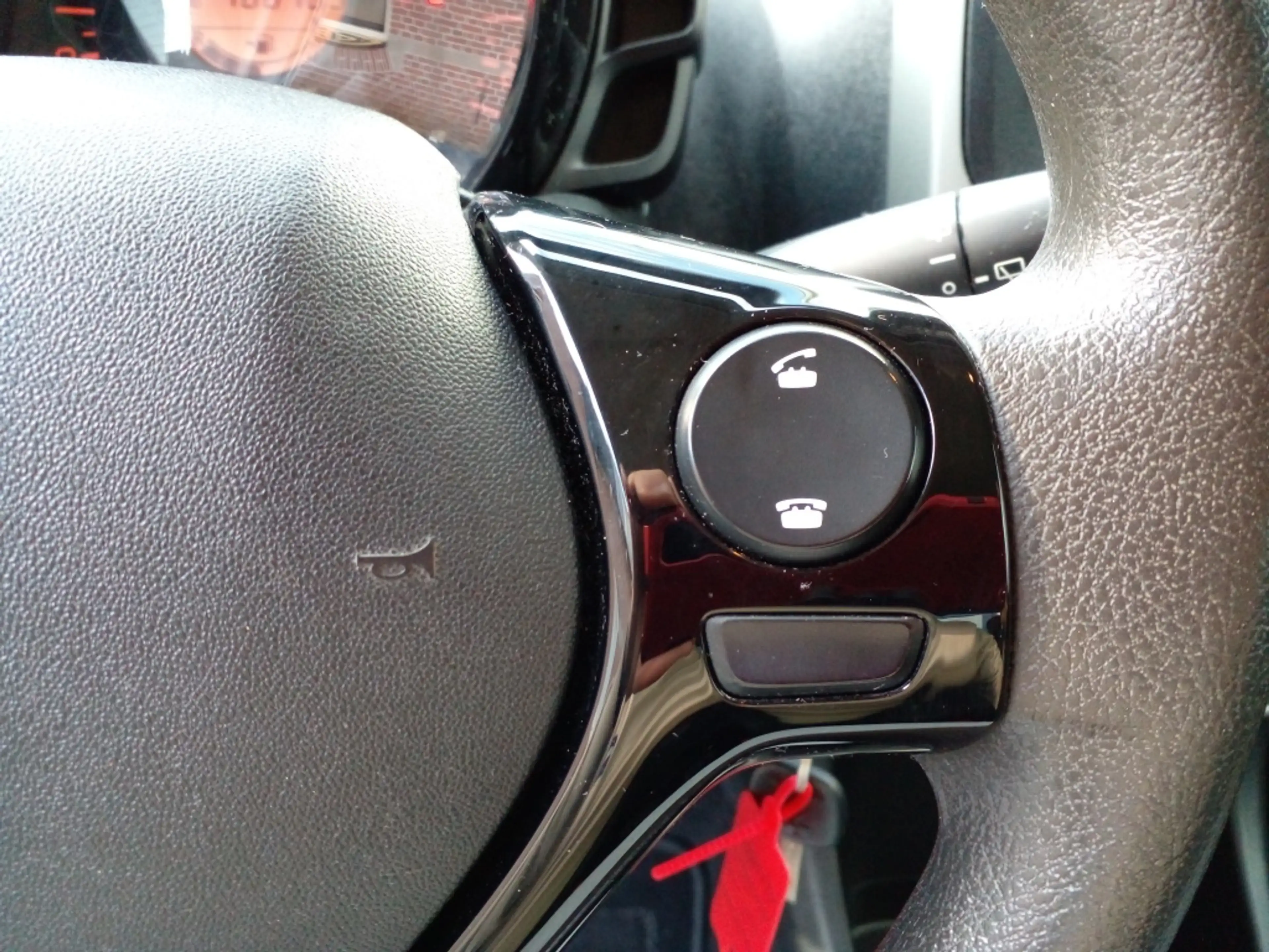 Peugeot 108 1.0 e-VTi 68pk 5D Active — photo 21