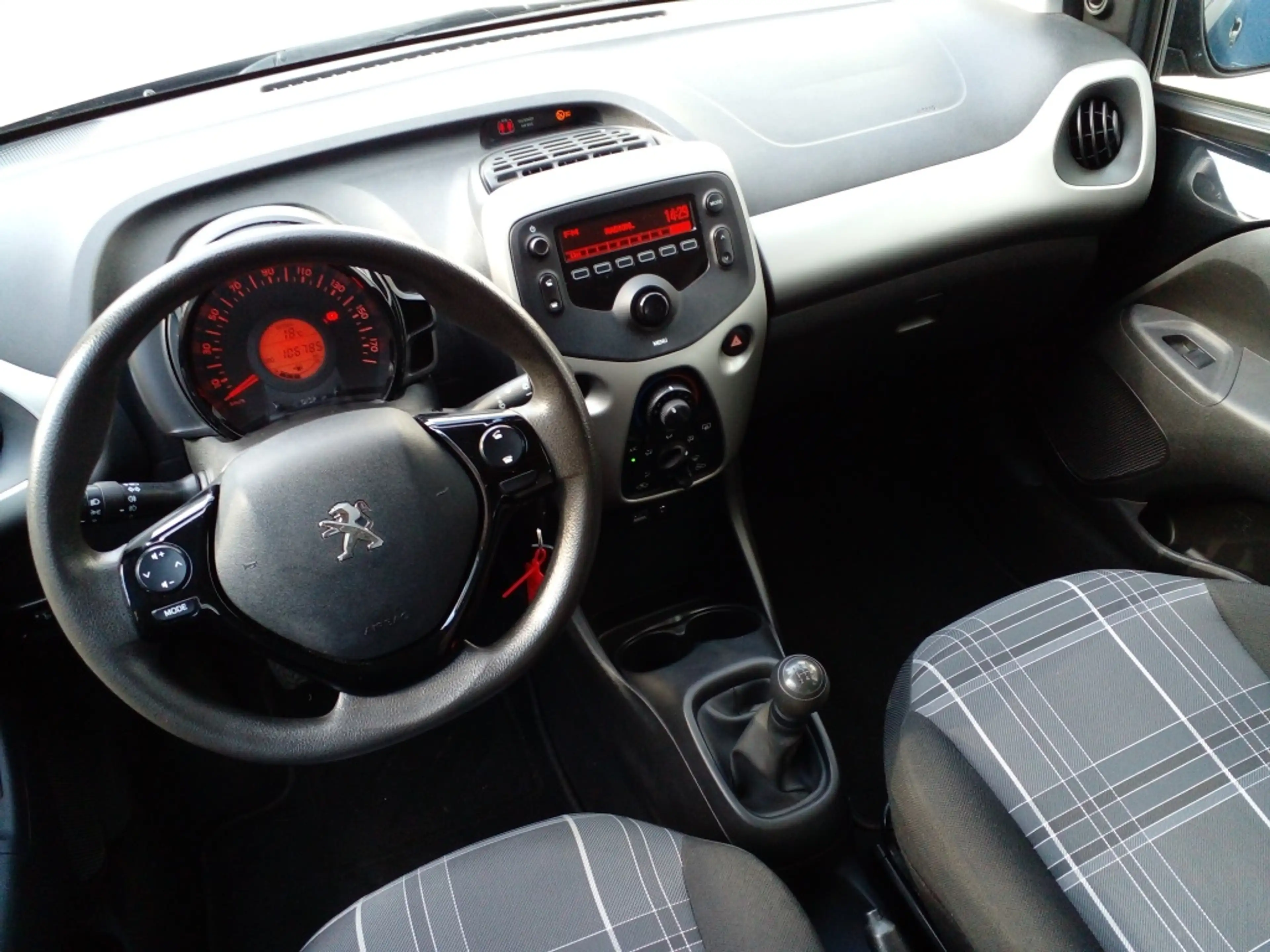 Peugeot 108 1.0 e-VTi 68pk 5D Active — photo 26