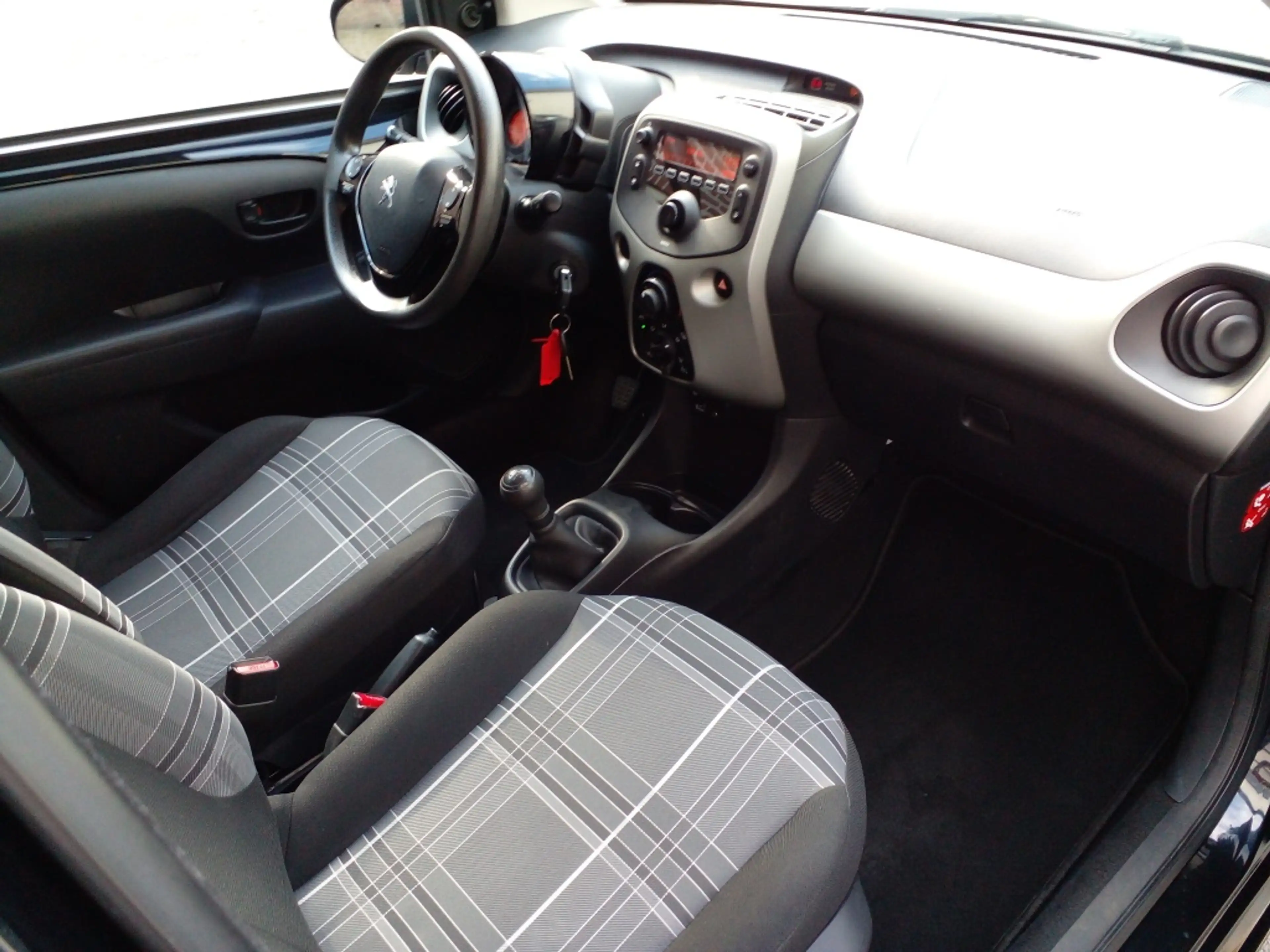 Peugeot 108 1.0 e-VTi 68pk 5D Active — photo 16