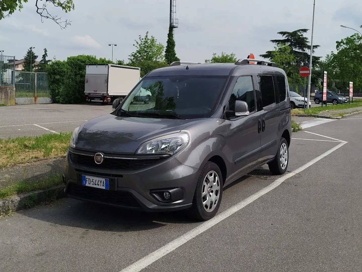 Fiat Doblo 1.6 mjt 16v 120cv Grey - 1