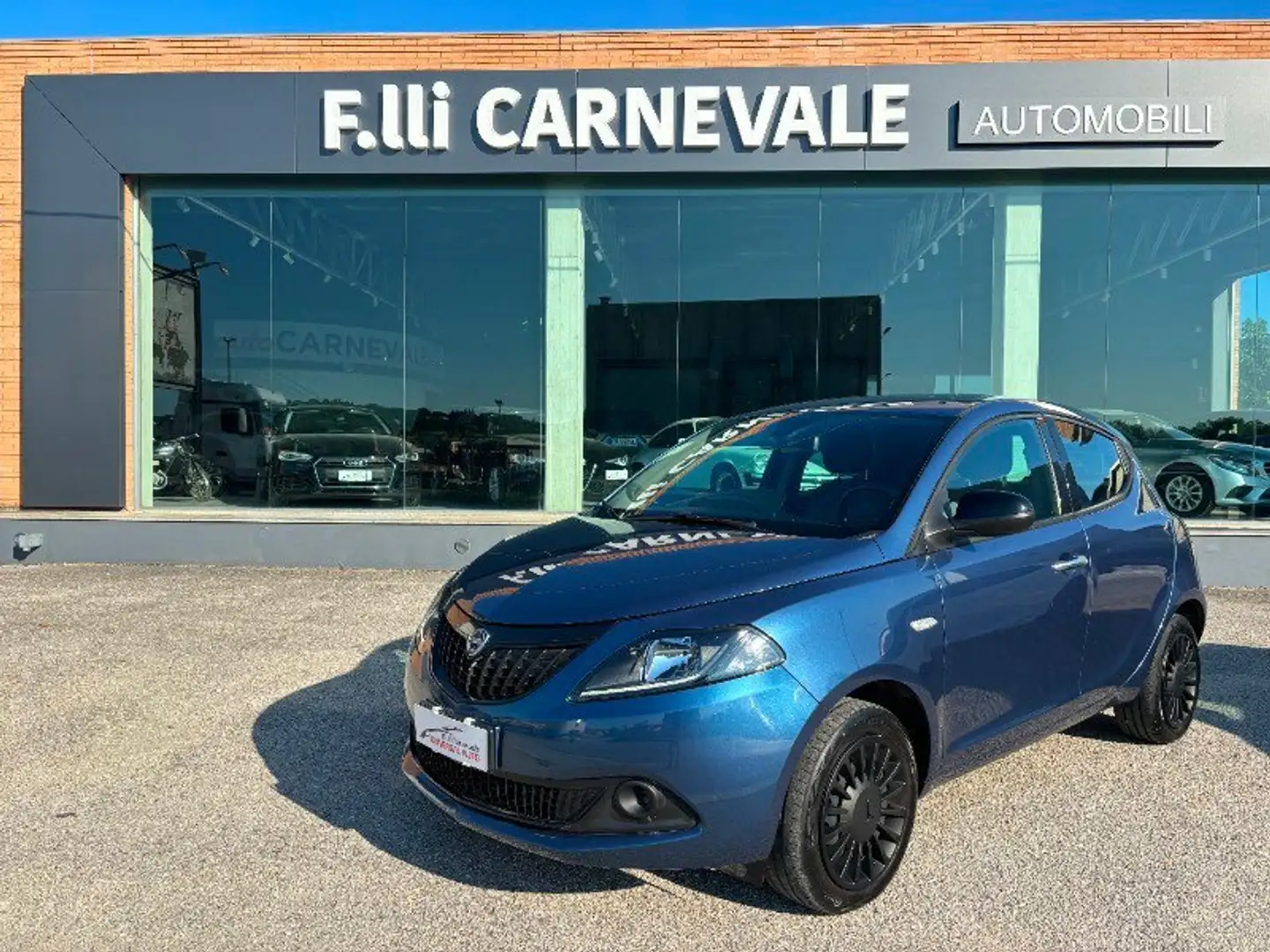 Lancia Ypsilon Ypsilon 1.0 FireFly 5 porte S&S Hybrid Silver Azul - 1