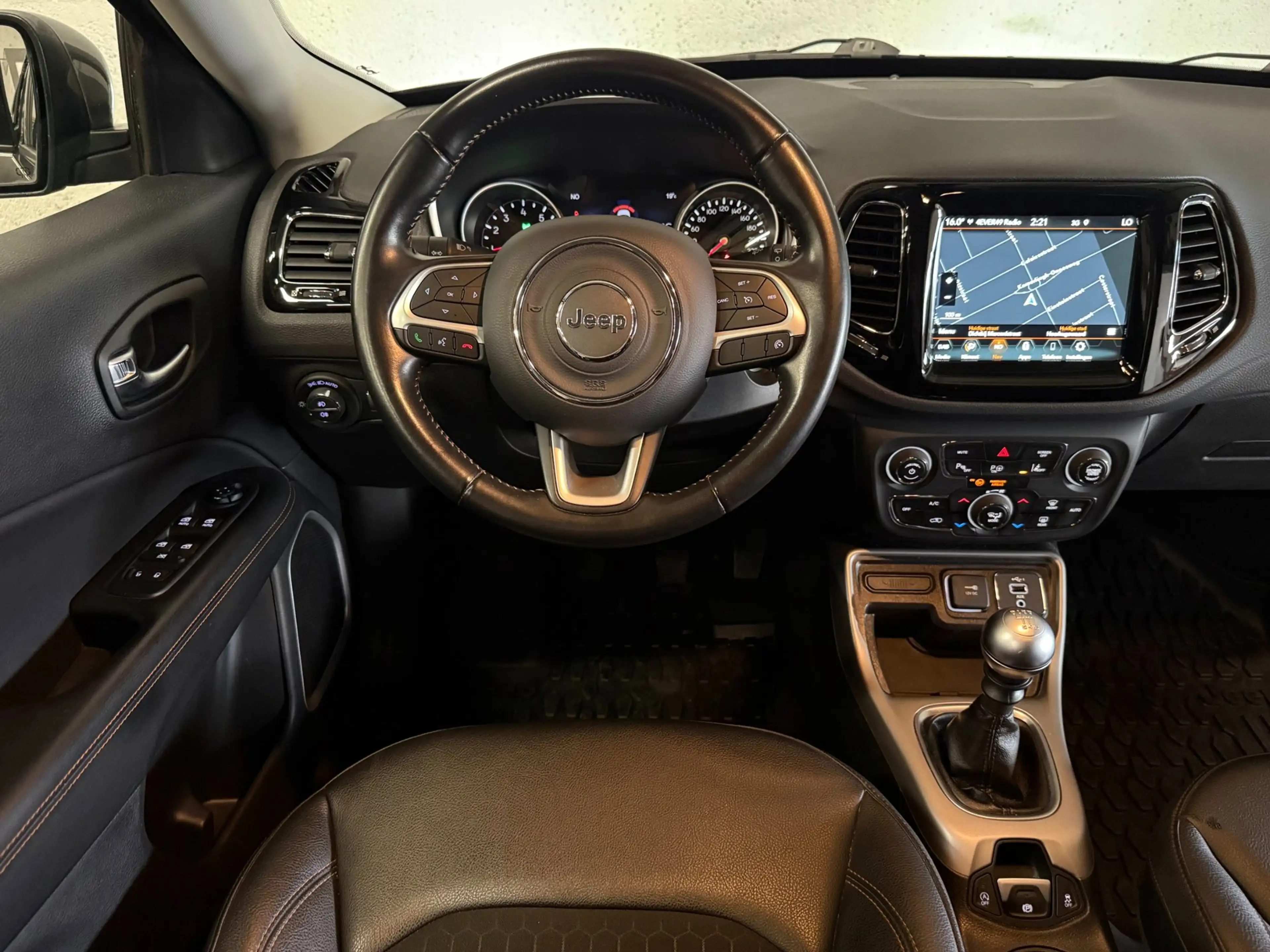 Jeep Compass 1.3T Limited Navi|Carplay|Camera|Leder|Dealer Onde — photo 13