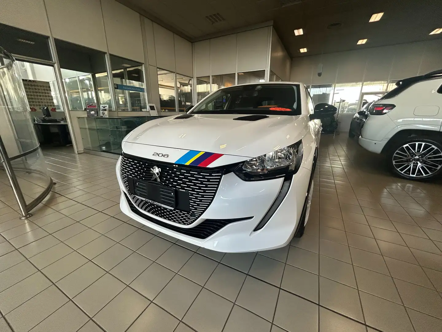 Peugeot 208 e-208 Active 100kW my20 Rallye Edit. Bianco - 1