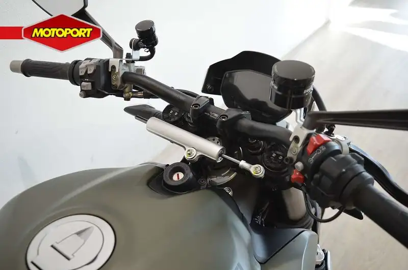 Ducati Streetfighter - foto 4