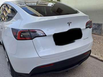 Model Y Long Range Dual Motor awd