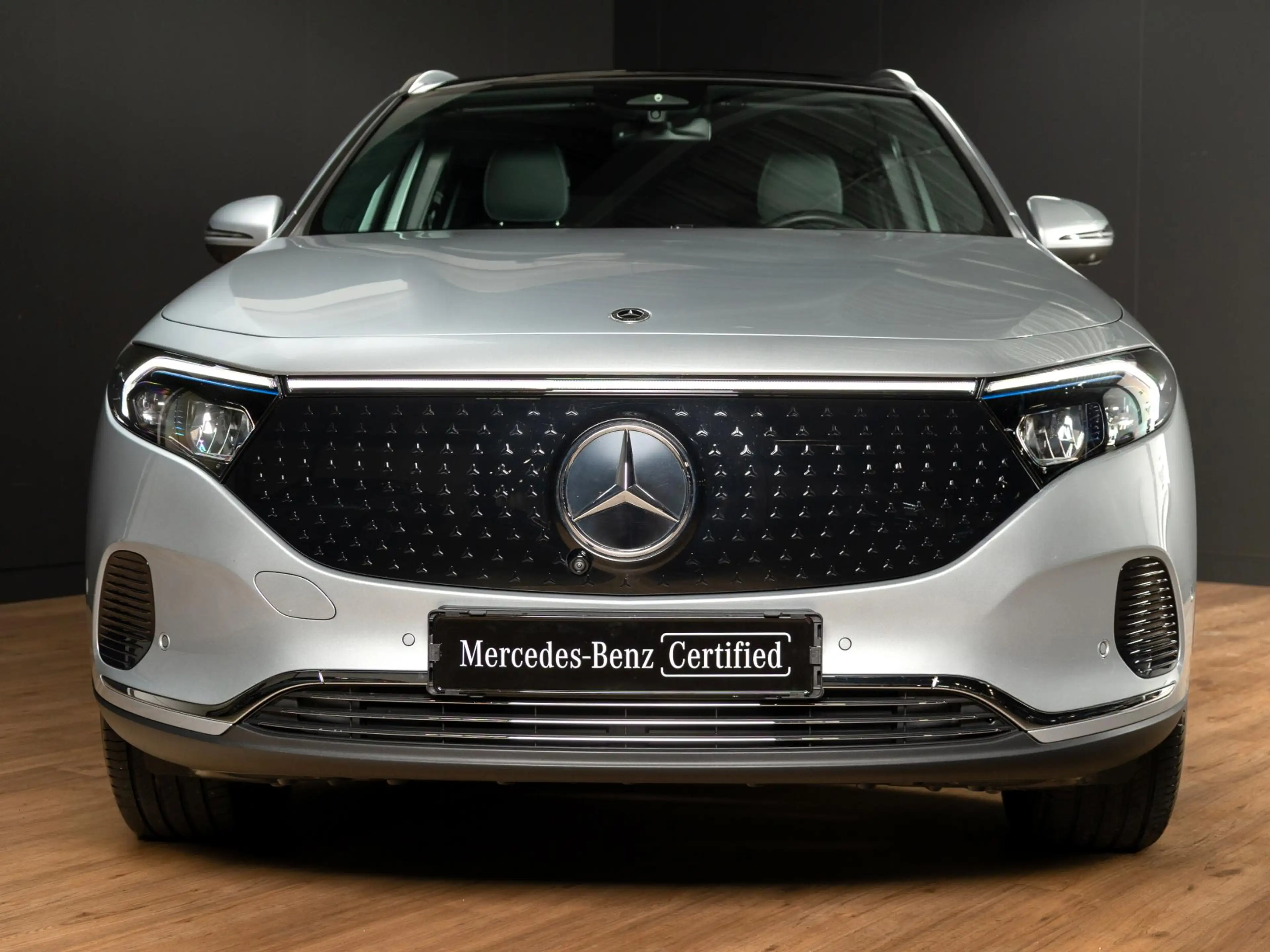 Mercedes-Benz EQA 350 4MATIC Luxury Line 67 kWh Panorama dak — photo 5
