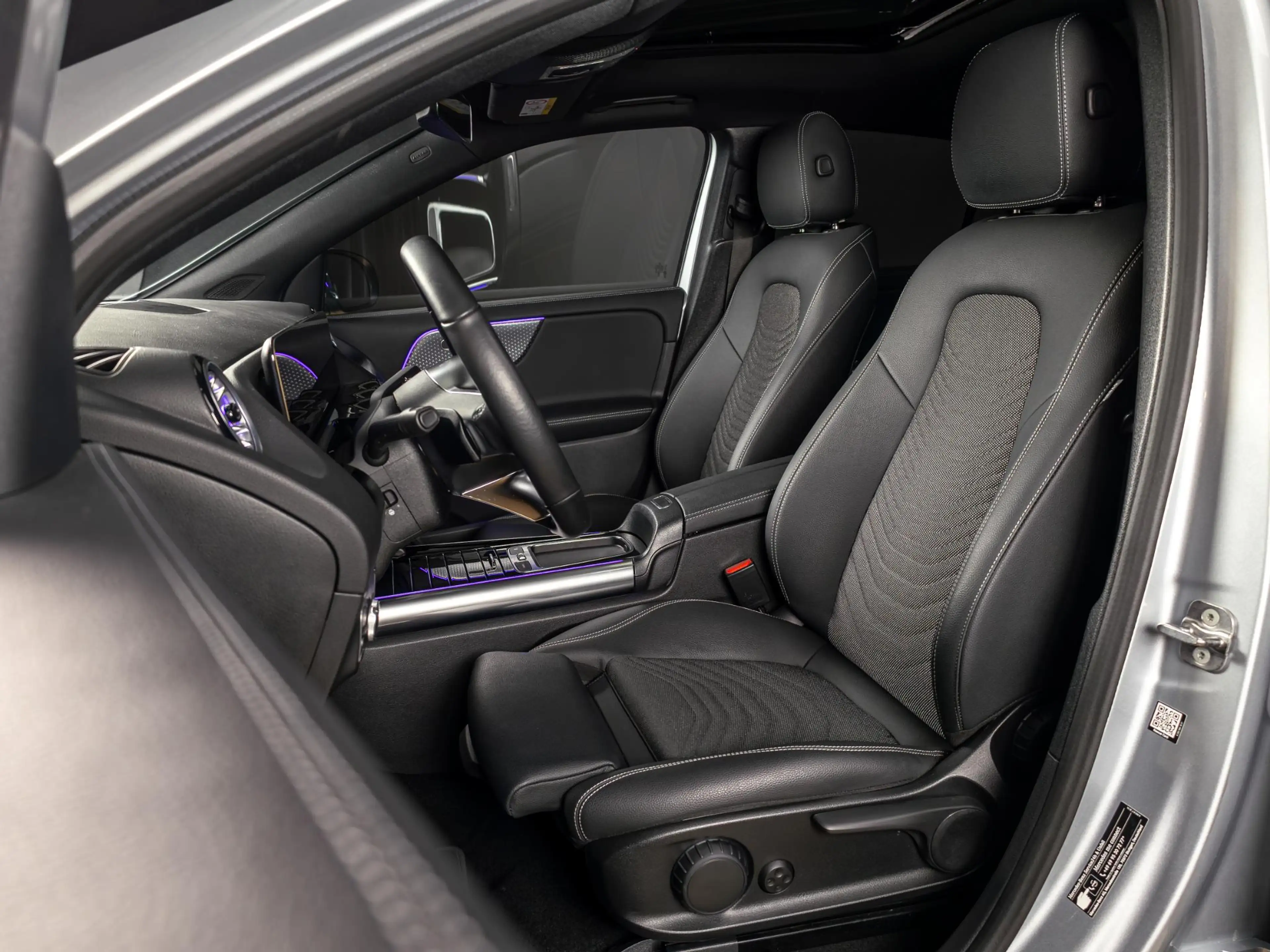 Mercedes-Benz EQA 350 4MATIC Luxury Line 67 kWh Panorama dak — photo 9