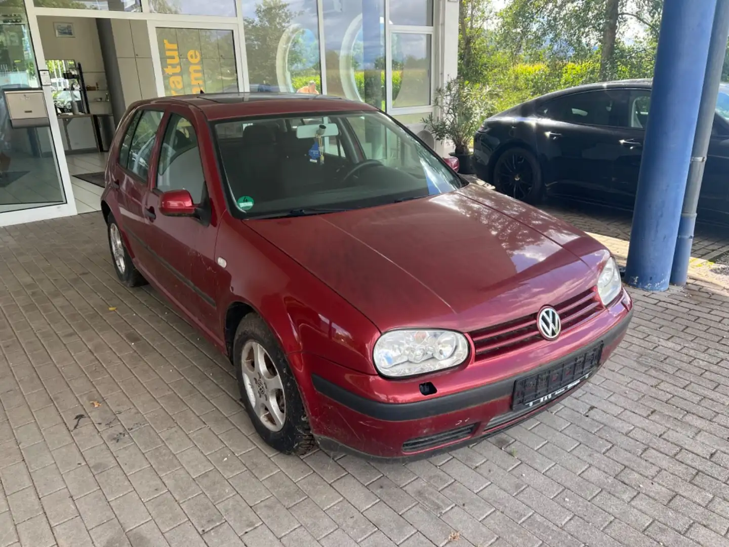 Volkswagen Golf 1.4 Basis Rot - 1