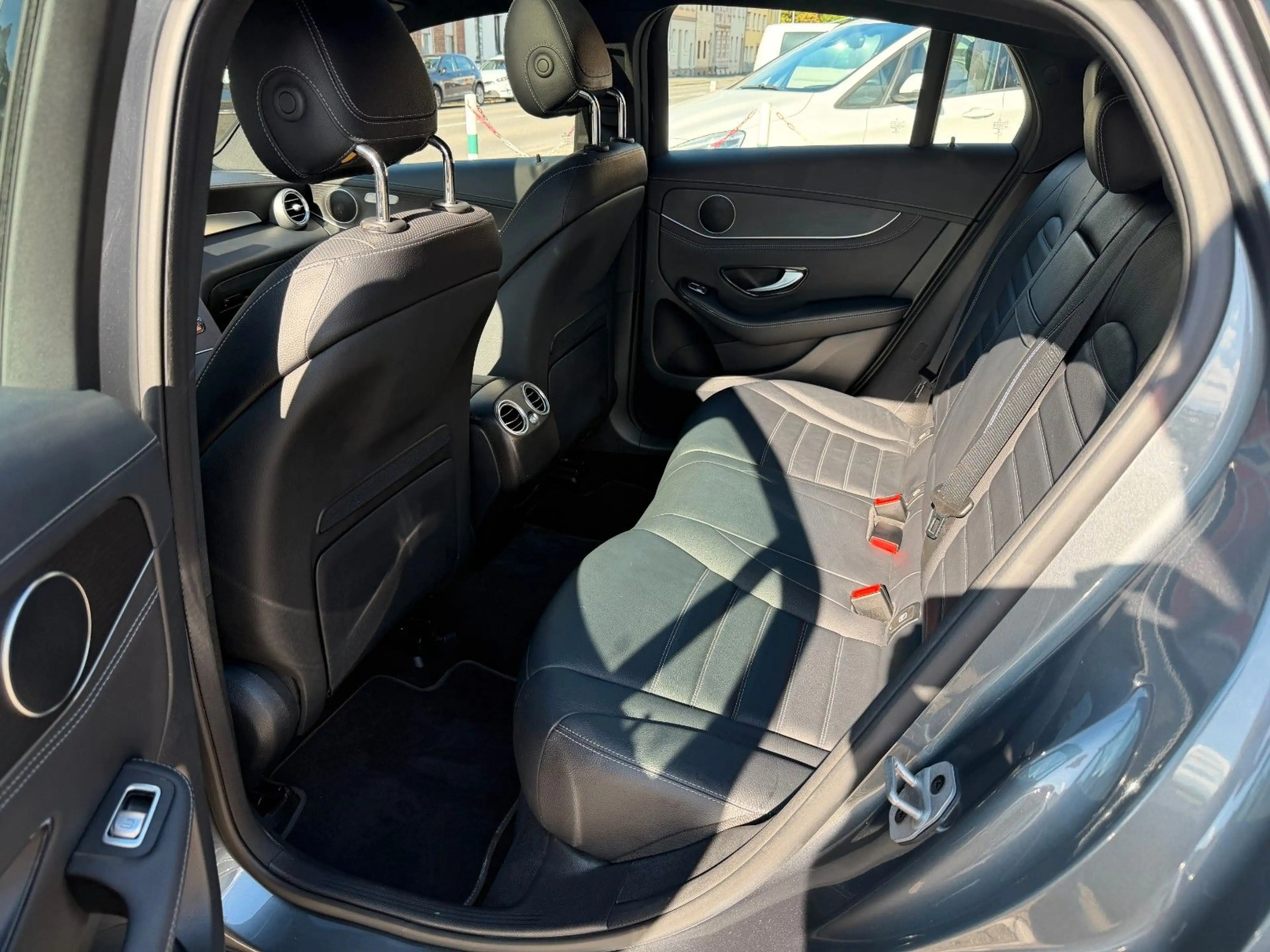 Mercedes-Benz GLC 400 COUPE 4-MATIC AMG LINE LEDER SD STANDH. — photo 10
