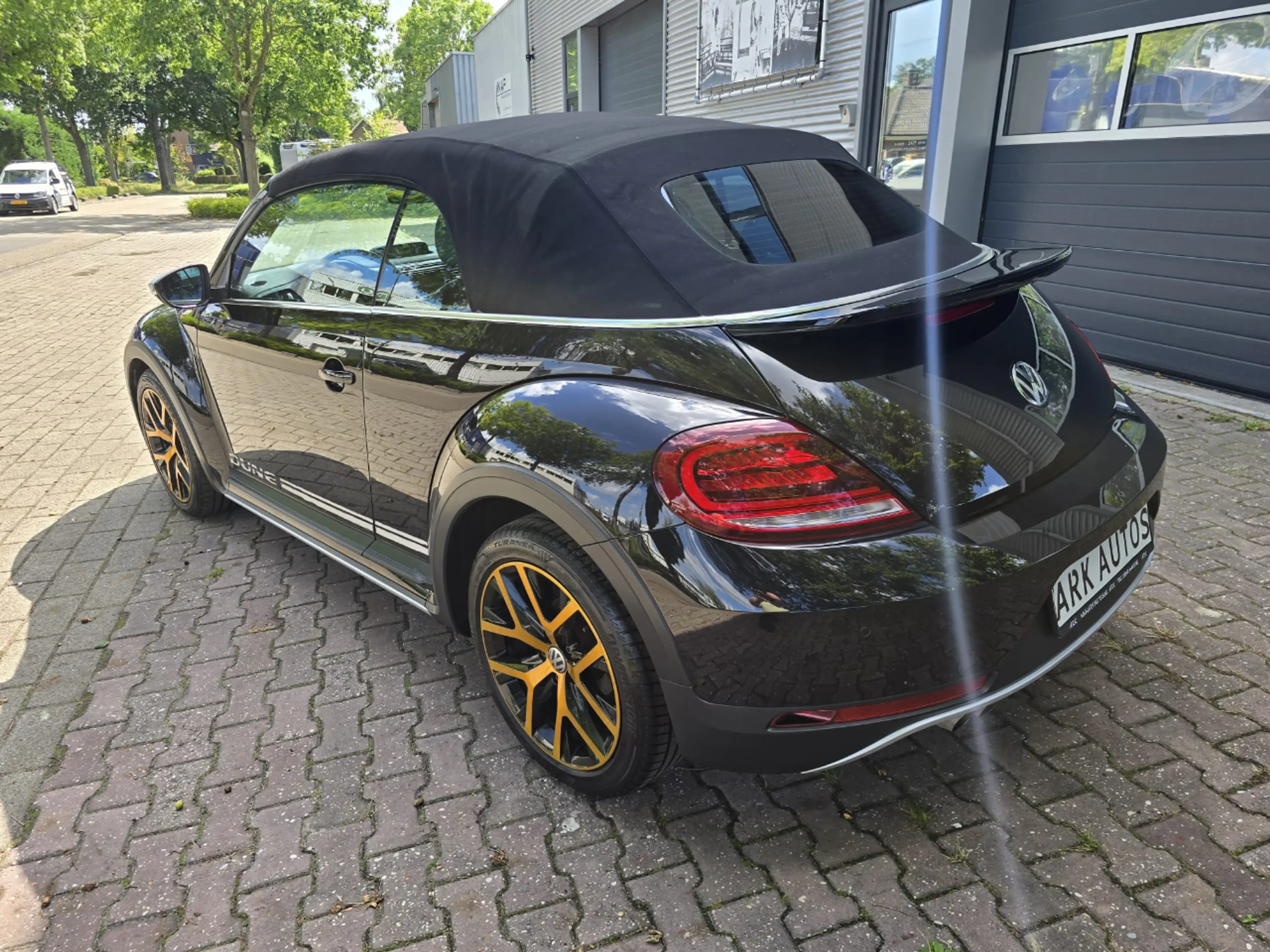 Volkswagen Beetle Cabrio 1.4 TSI Dune LEDER NIEUWSTAAT — photo 11