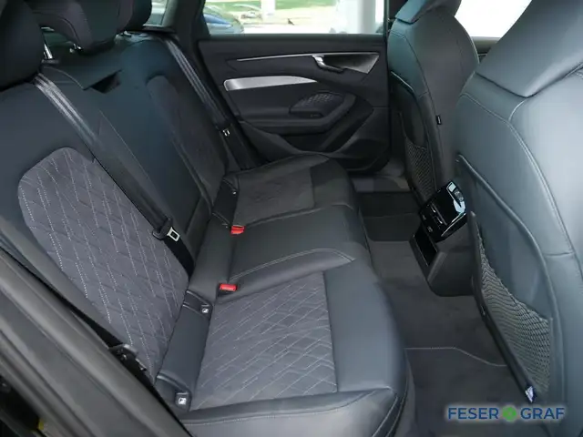 Audi A6 view 8