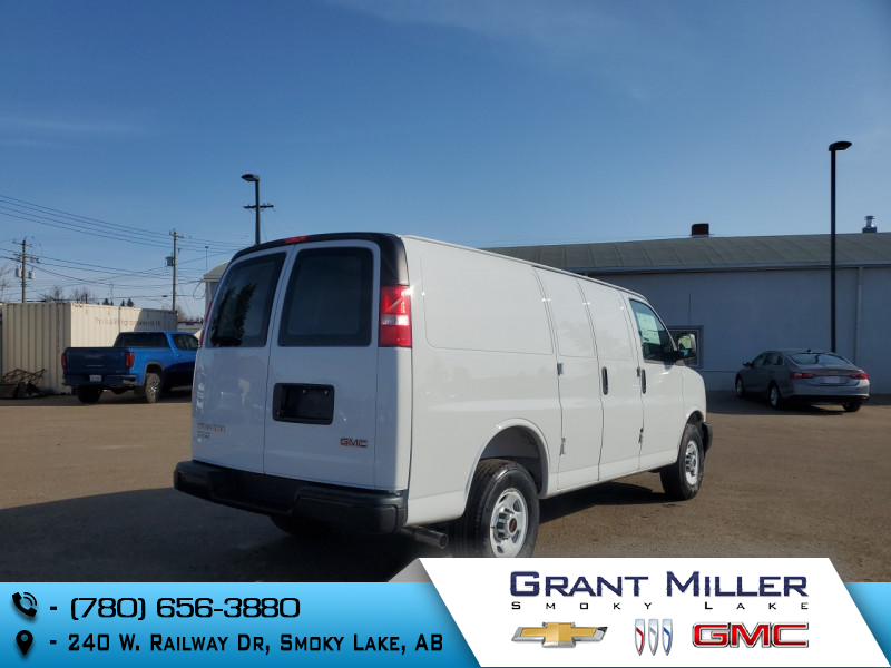 2025 GMC Savana 3500 Cargo Van