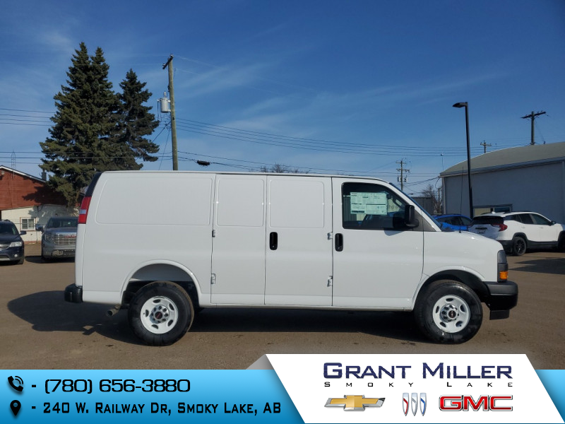 2025 GMC Savana 3500 Cargo Van