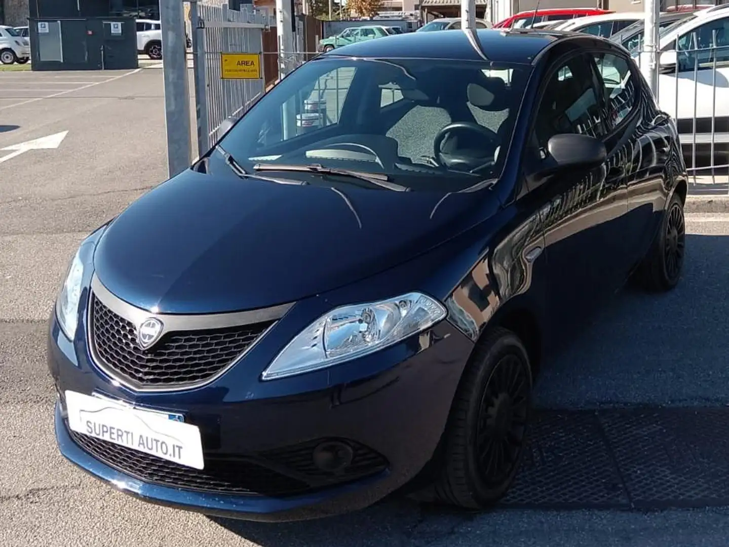 Lancia Ypsilon Ypsilon 1.2 Elefantino Blu s neopatentati Bleu - 1