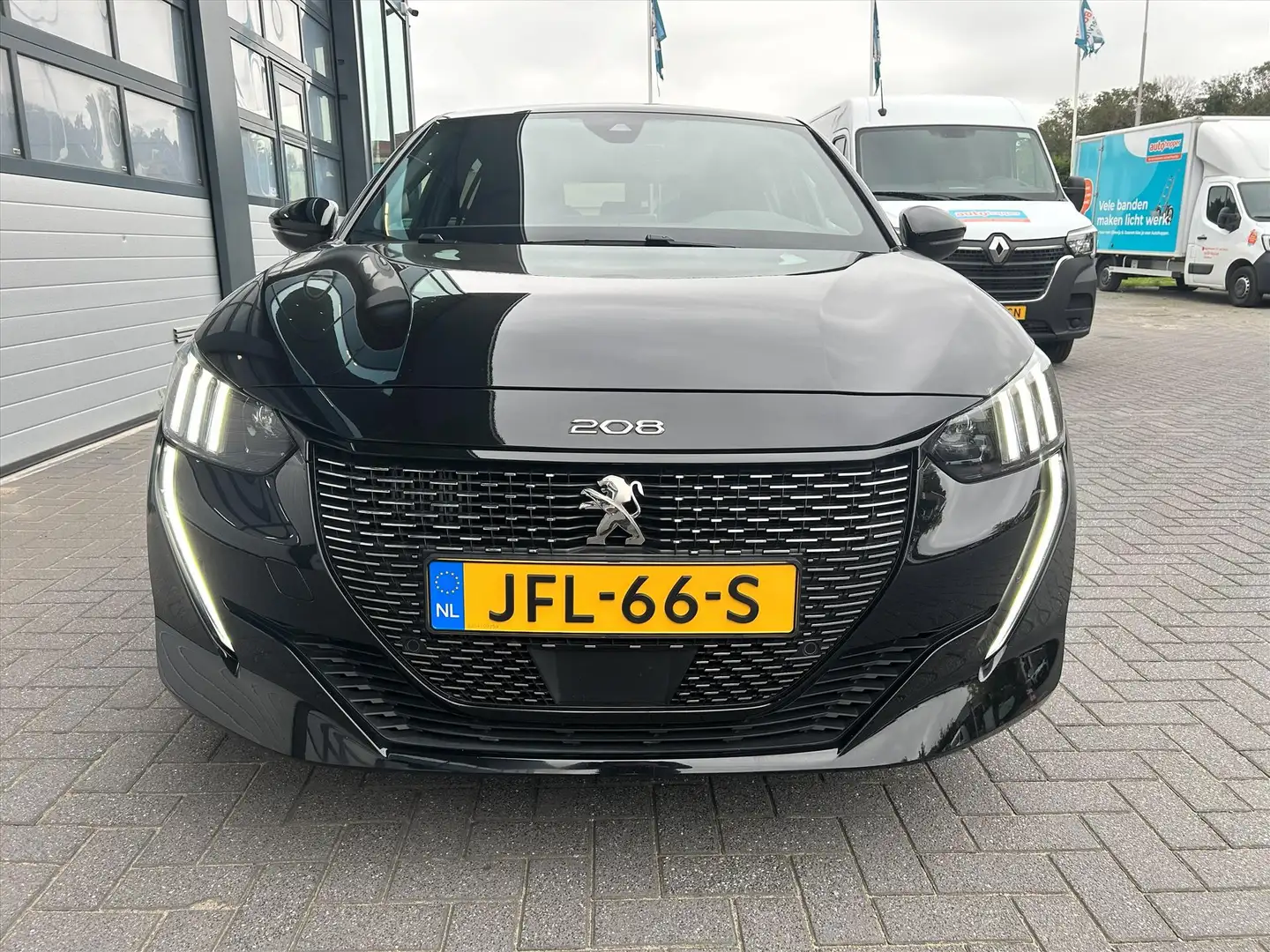 Peugeot 208 1.2 GT 130pk Aut. Carplay, Pano, Camera, Stoelverw Noir - 2