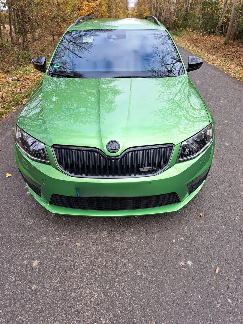 Skoda Octavia Octavia Combi 2.0 TSI (Green tec) DSG RS Grün - 2