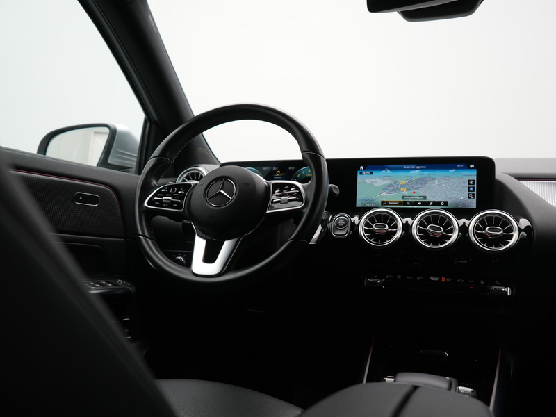 Mercedes-Benz GLA 250 e Progressive PHEV 218pk Dealer O.H | Adaptive Cru — photo 9