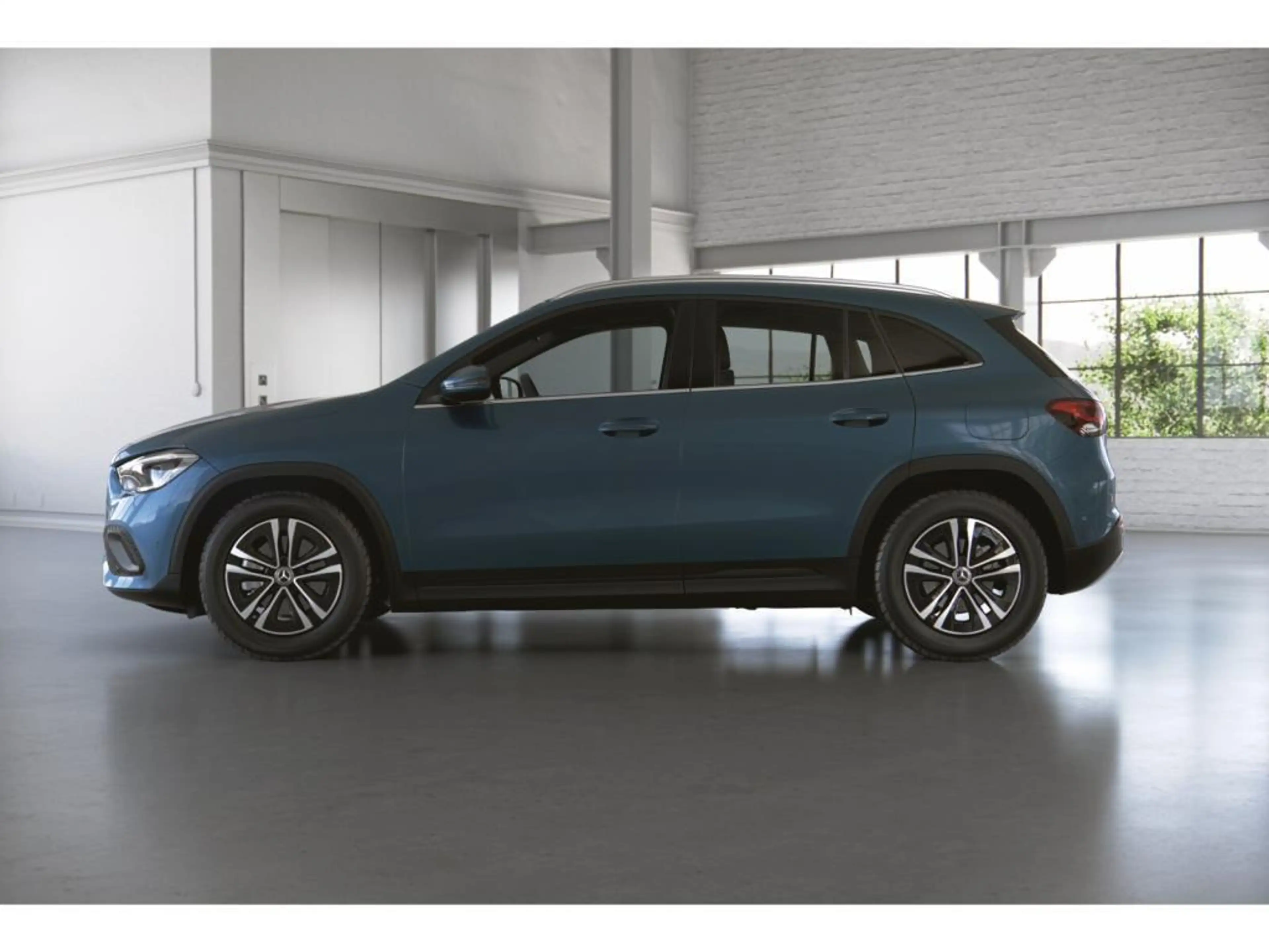 Mercedes-Benz GLA 200 d STYLE+PANO+AHK+MULTIBEAM+STANDHEIZUNG+ — photo 2