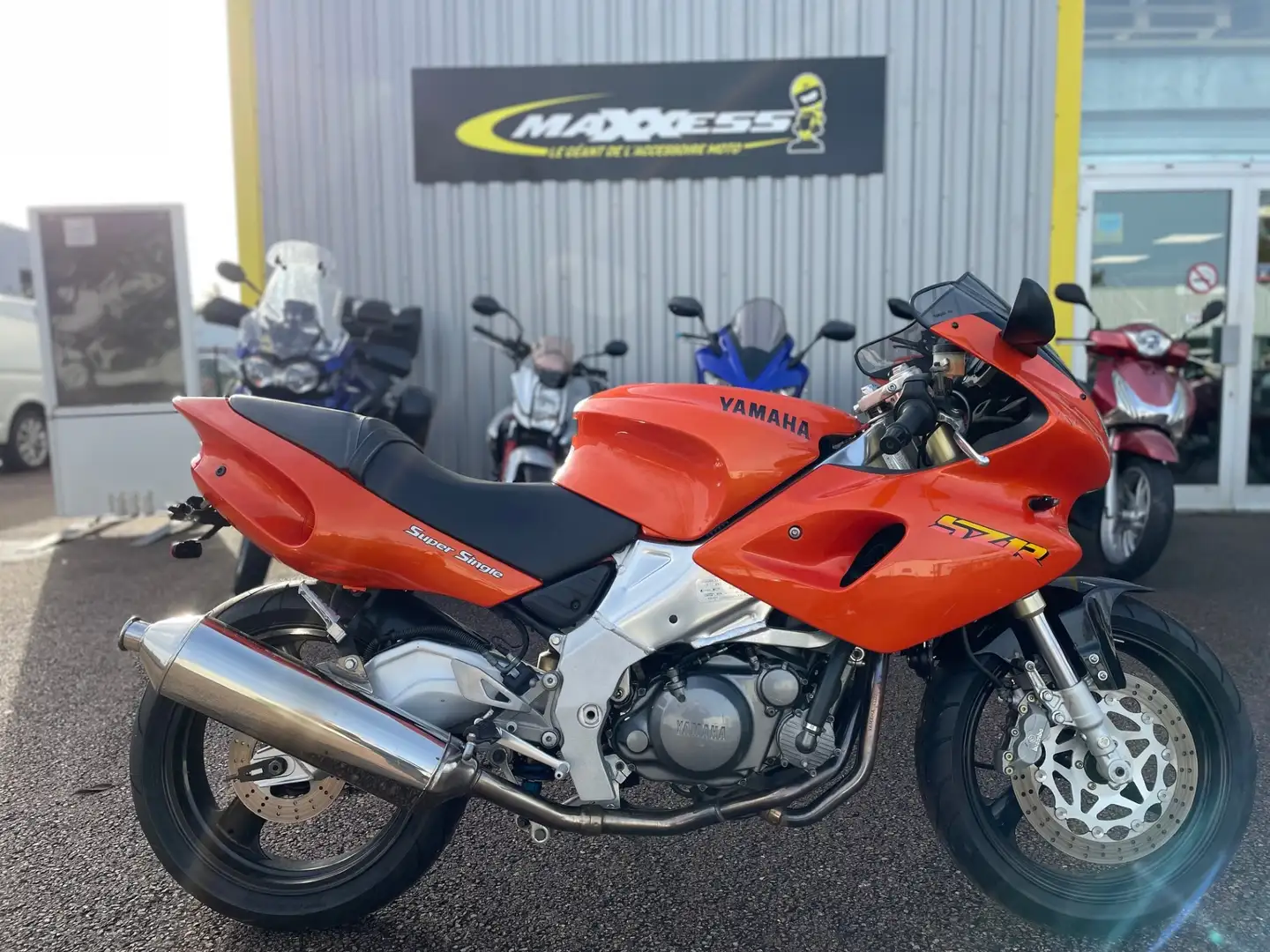 Yamaha Orange - 1