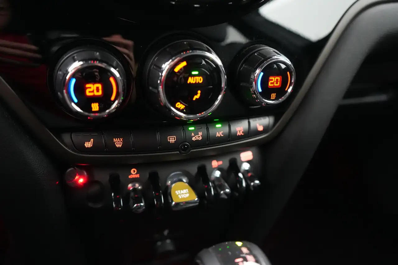 MINI Countryman 1.5 PHEV ALL4 Classic LEDER/CUIR LED GPS PDC CAM V, миниатюра 25