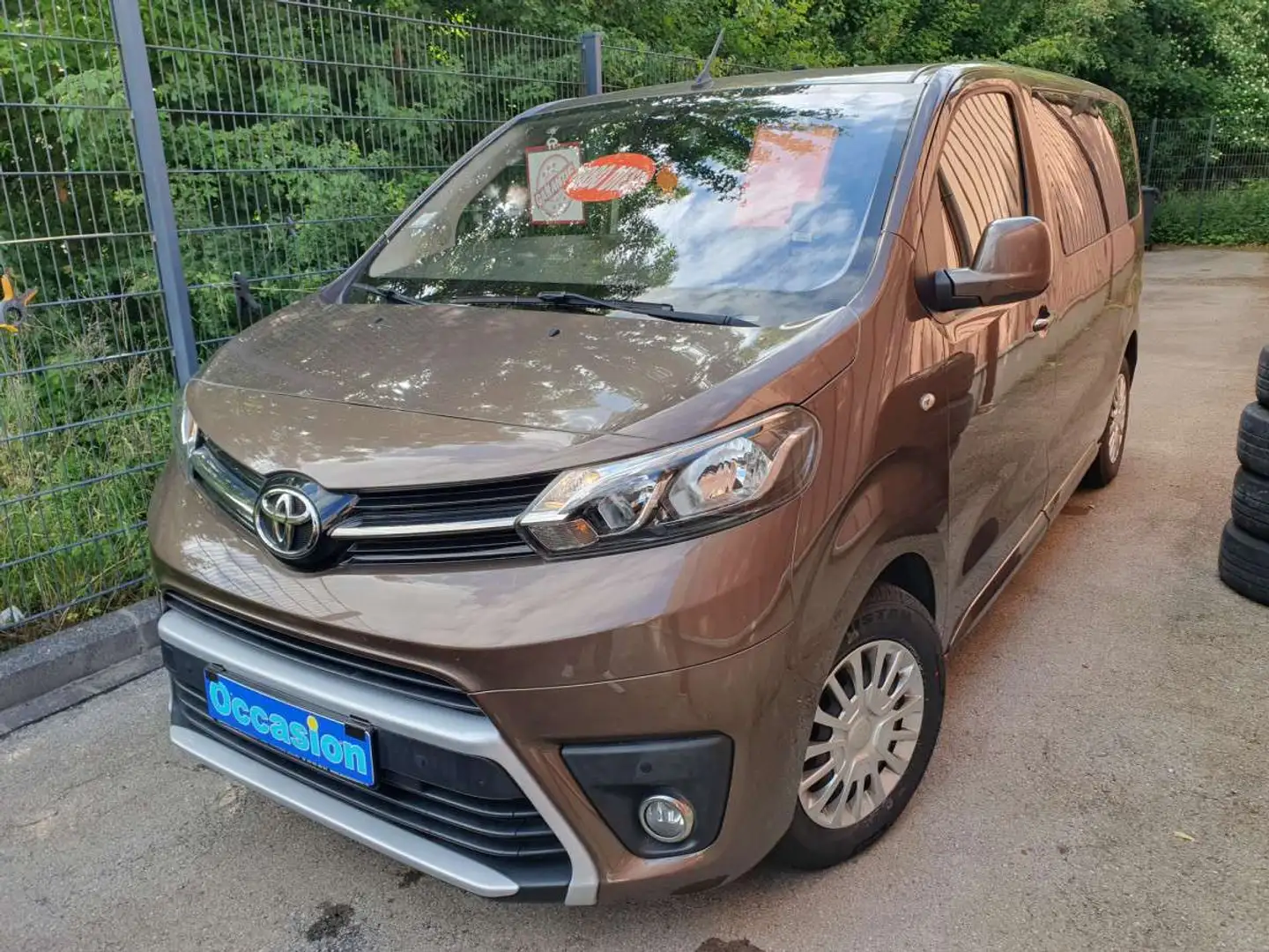 Toyota Proace VERSO 9 PLACES Brun - 1