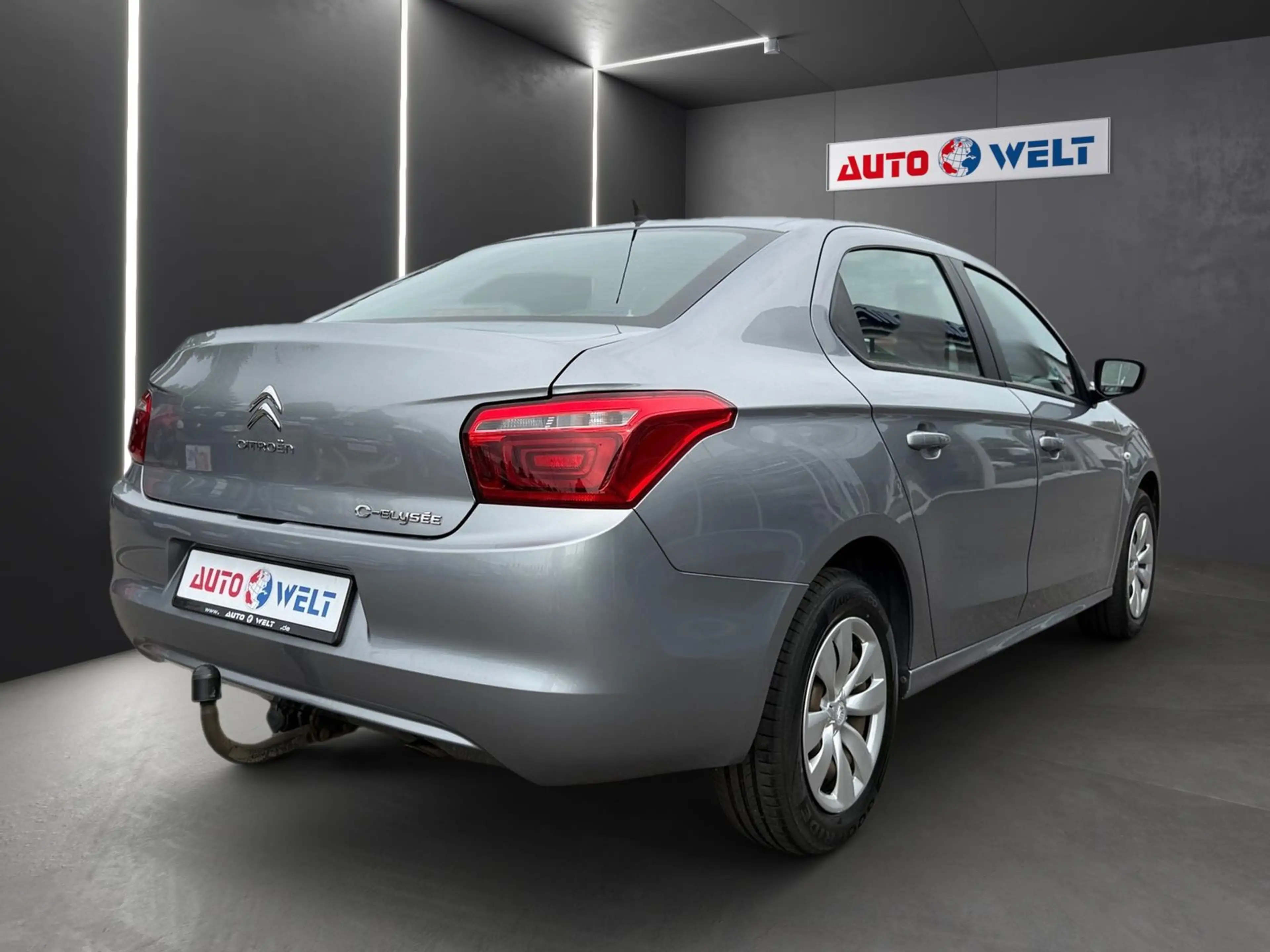 Citroen C-Elysée 1.6i Tempomat Sitzheizung AUX Limiter — photo 4