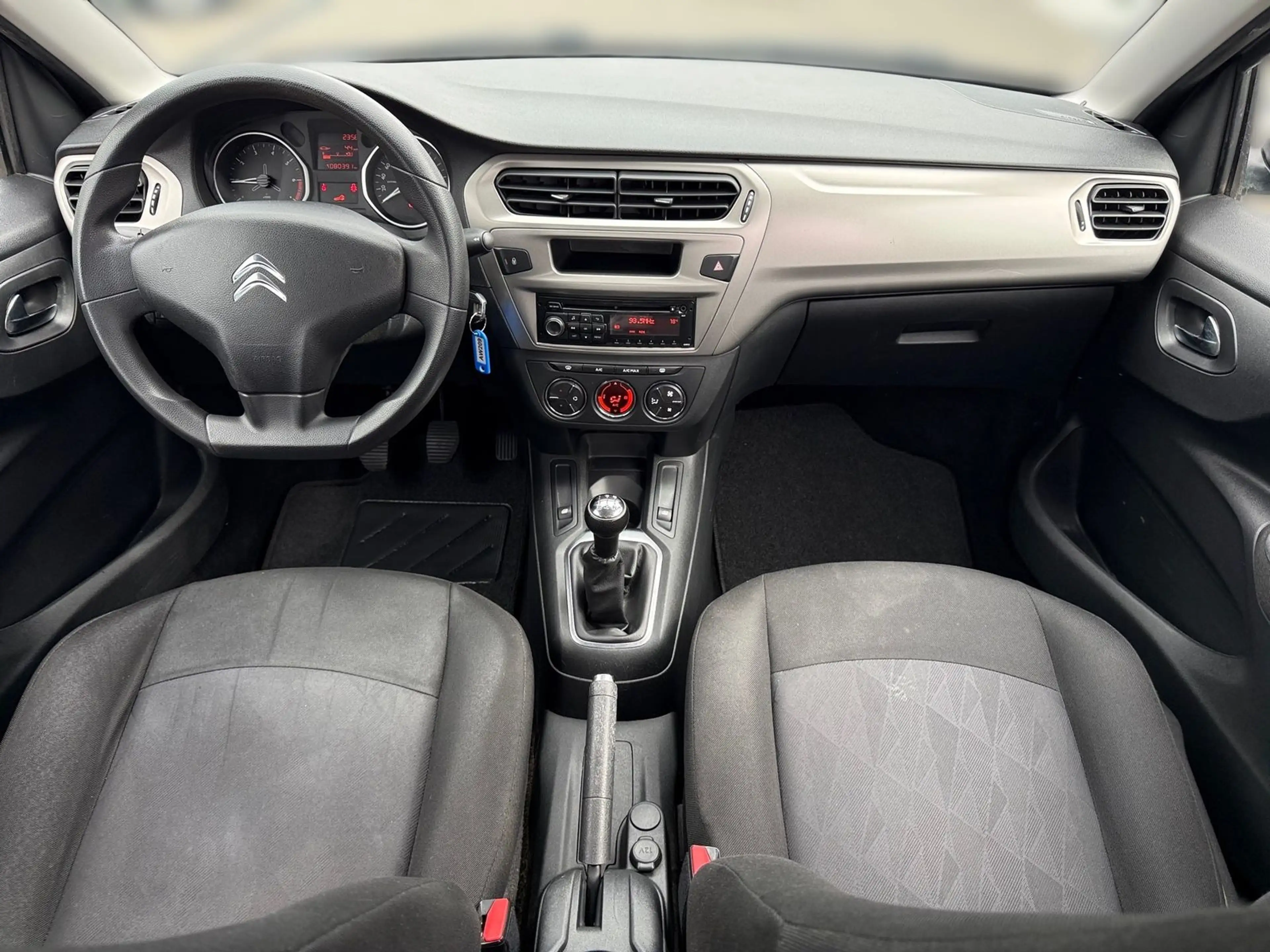 Citroen C-Elysée 1.6i Tempomat Sitzheizung AUX Limiter — photo 12