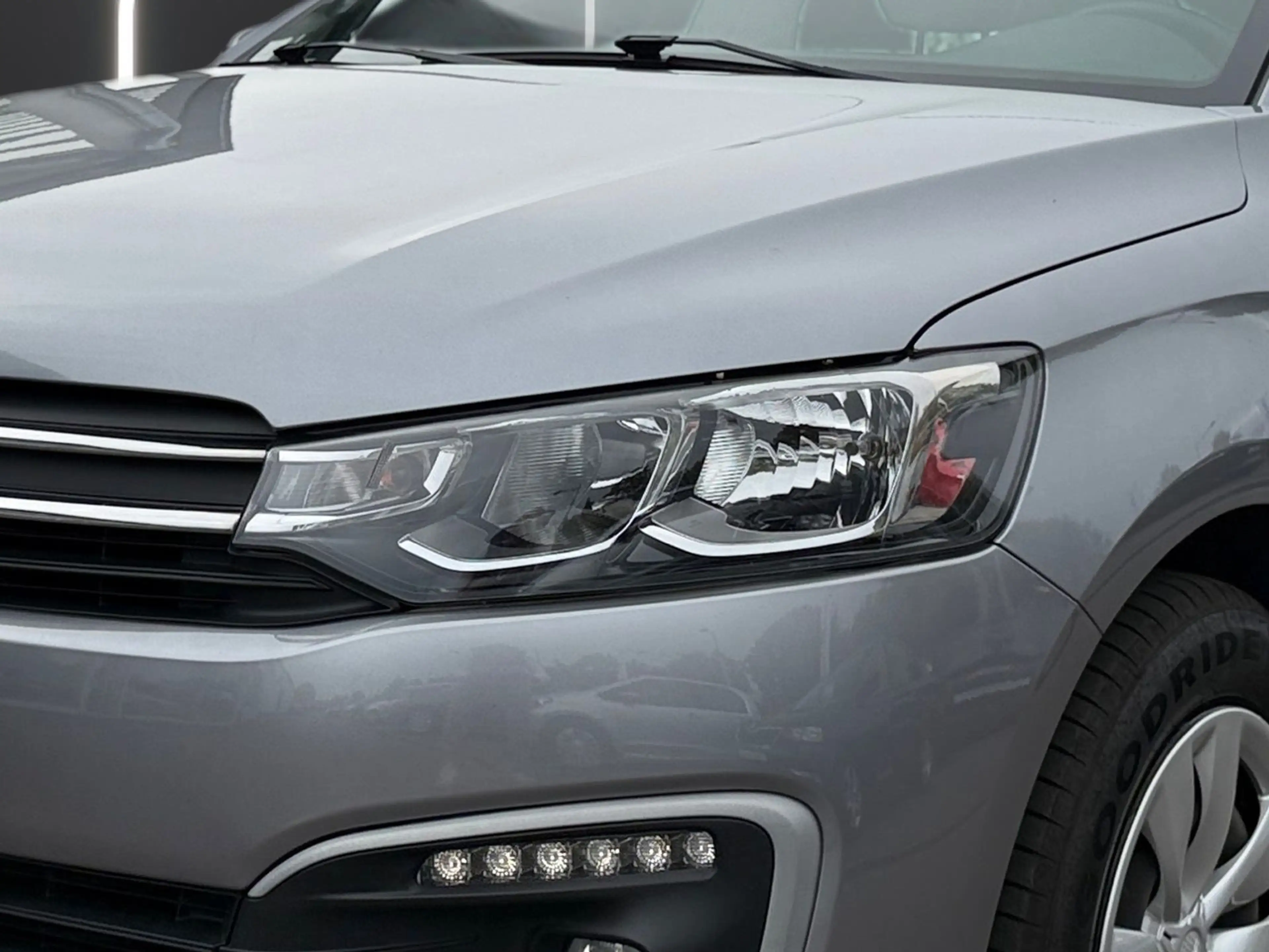 Citroen C-Elysée 1.6i Tempomat Sitzheizung AUX Limiter — photo 7