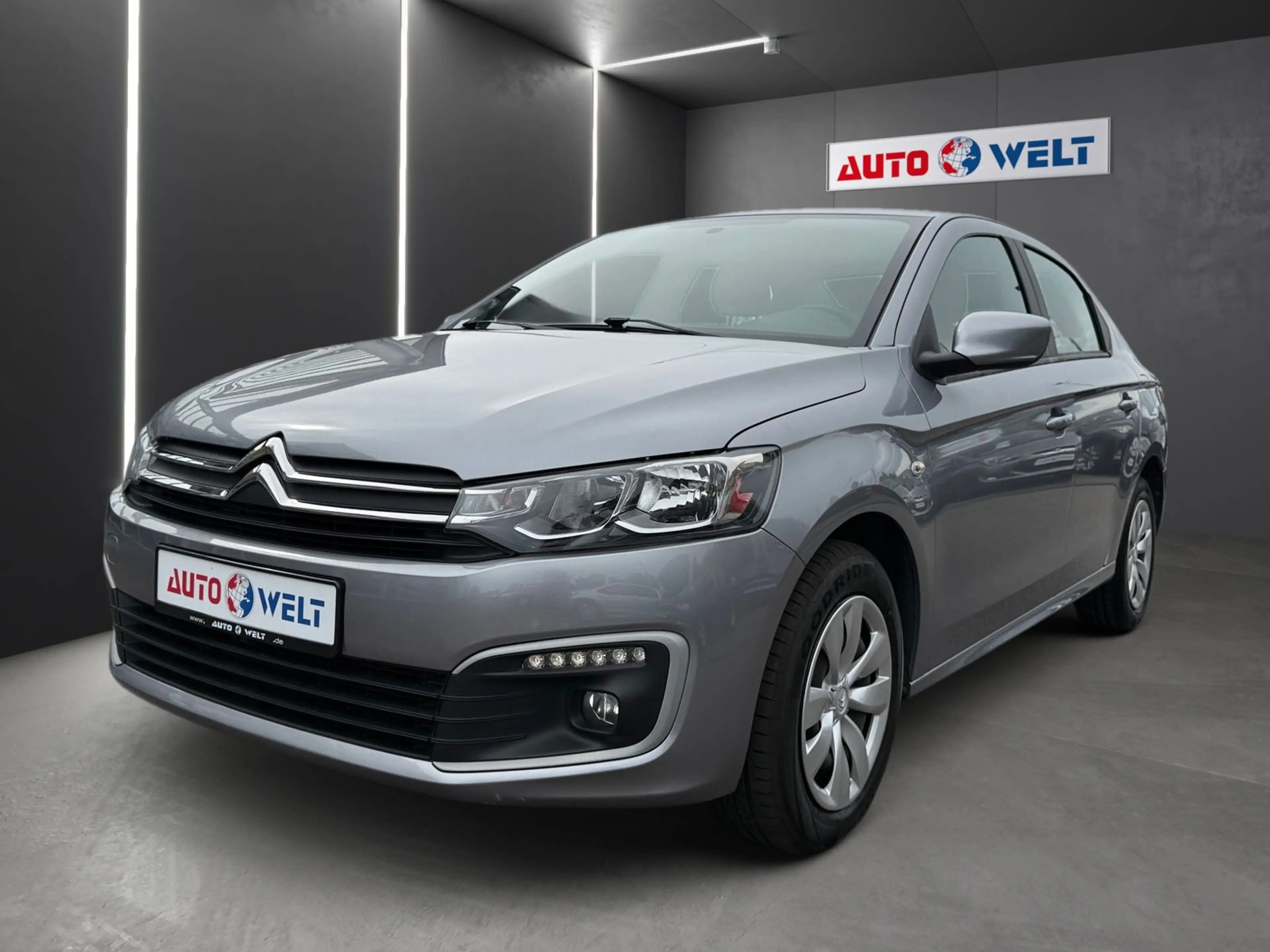 Citroen C-Elysée 1.6i Tempomat Sitzheizung AUX Limiter