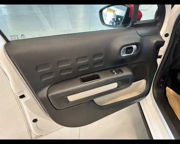 Citroen C3 view 8