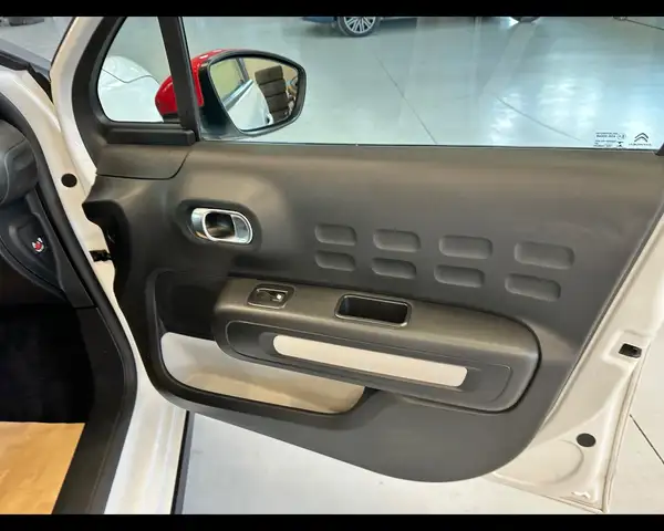 Citroen C3 view 21