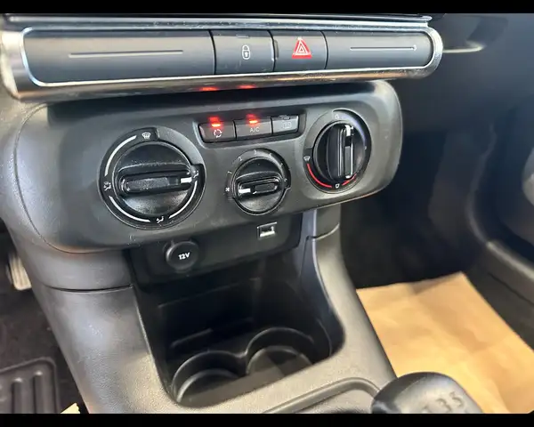 Citroen C3 view 12