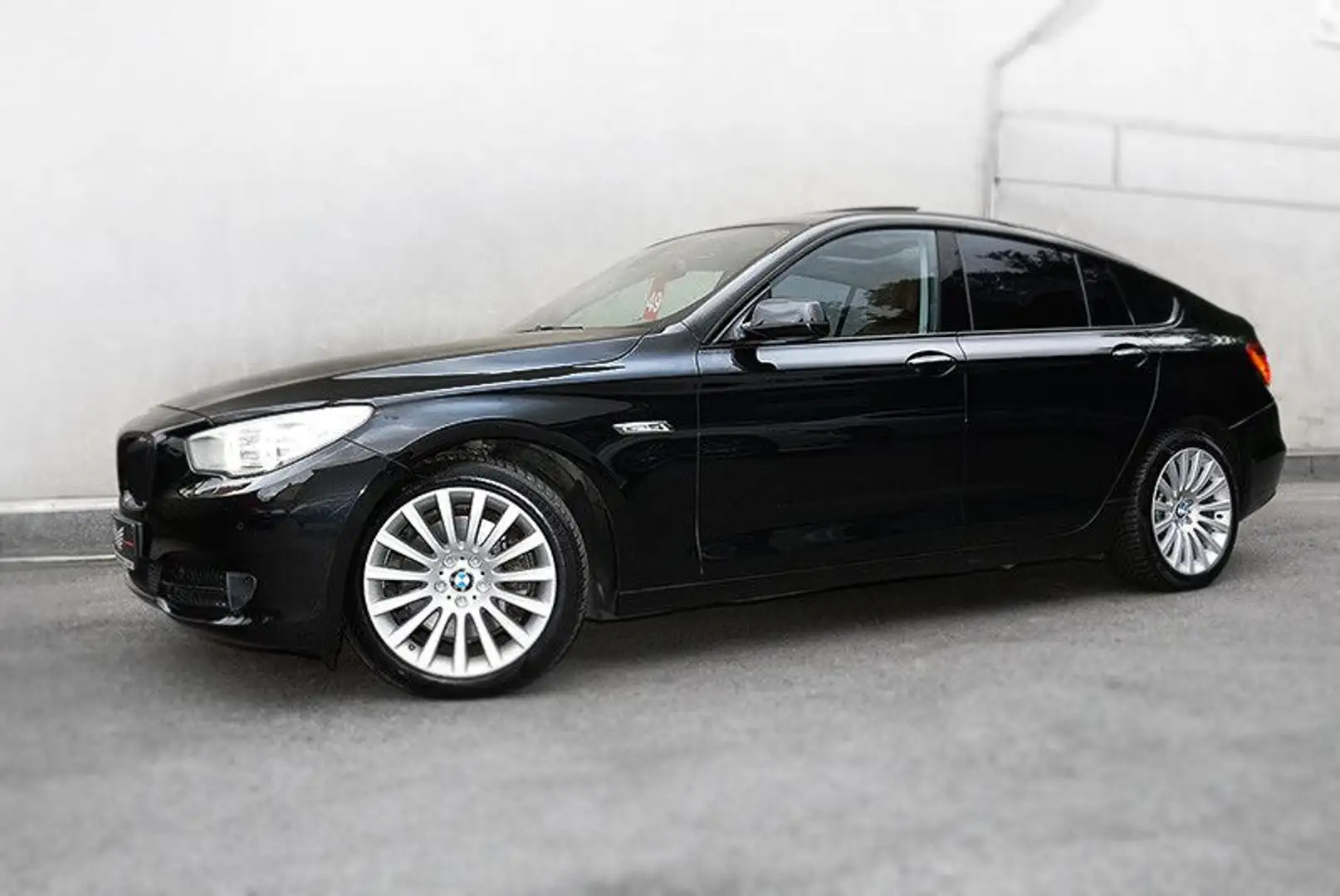 BMW 535 535i GT *Navi Pro.*Head-Up*Leder*Panorama* Schwarz - 2