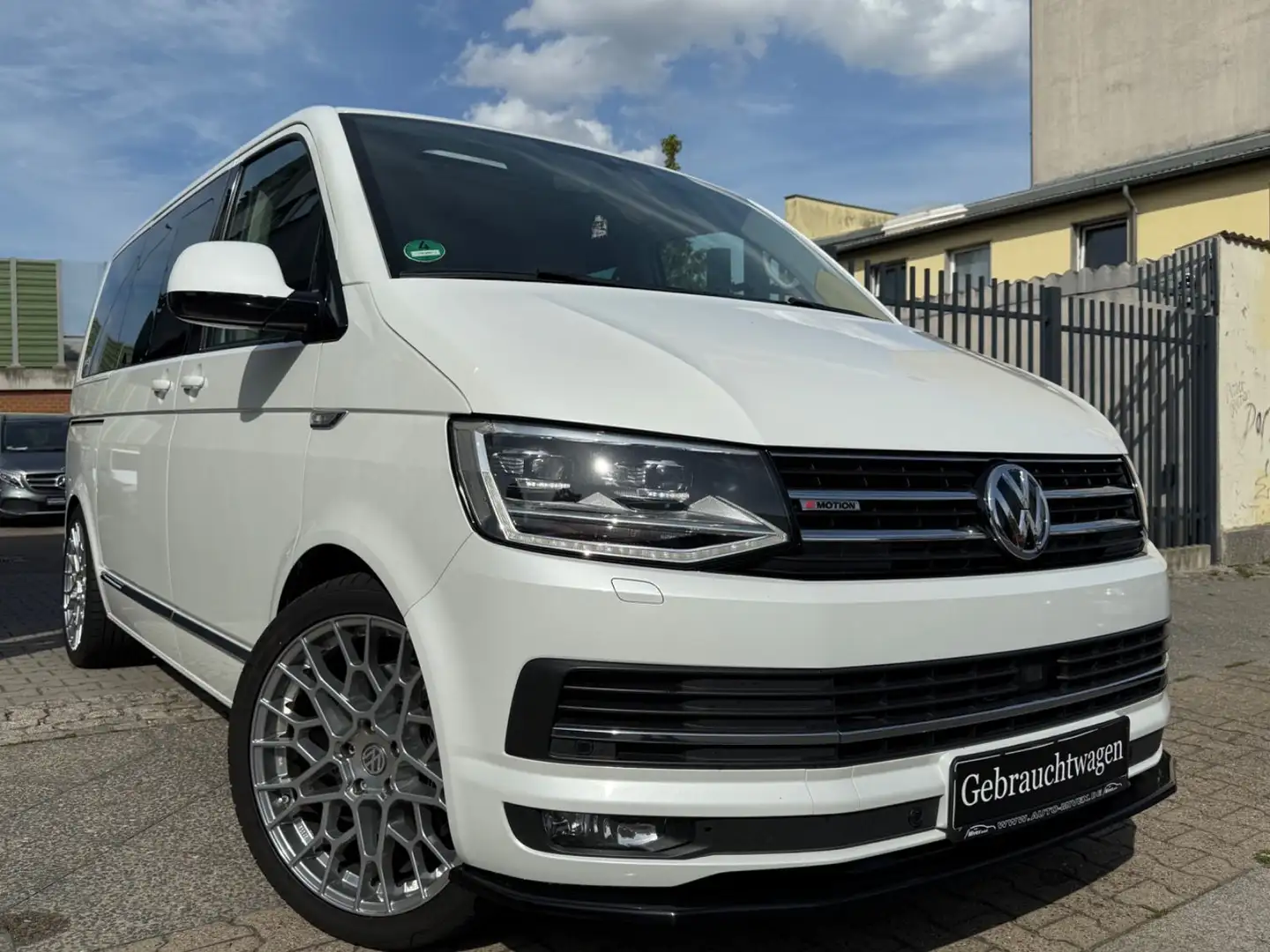 Volkswagen T6 Multivan Highline 4 Motion REAR Set TV 1.Hand Weiß - 2