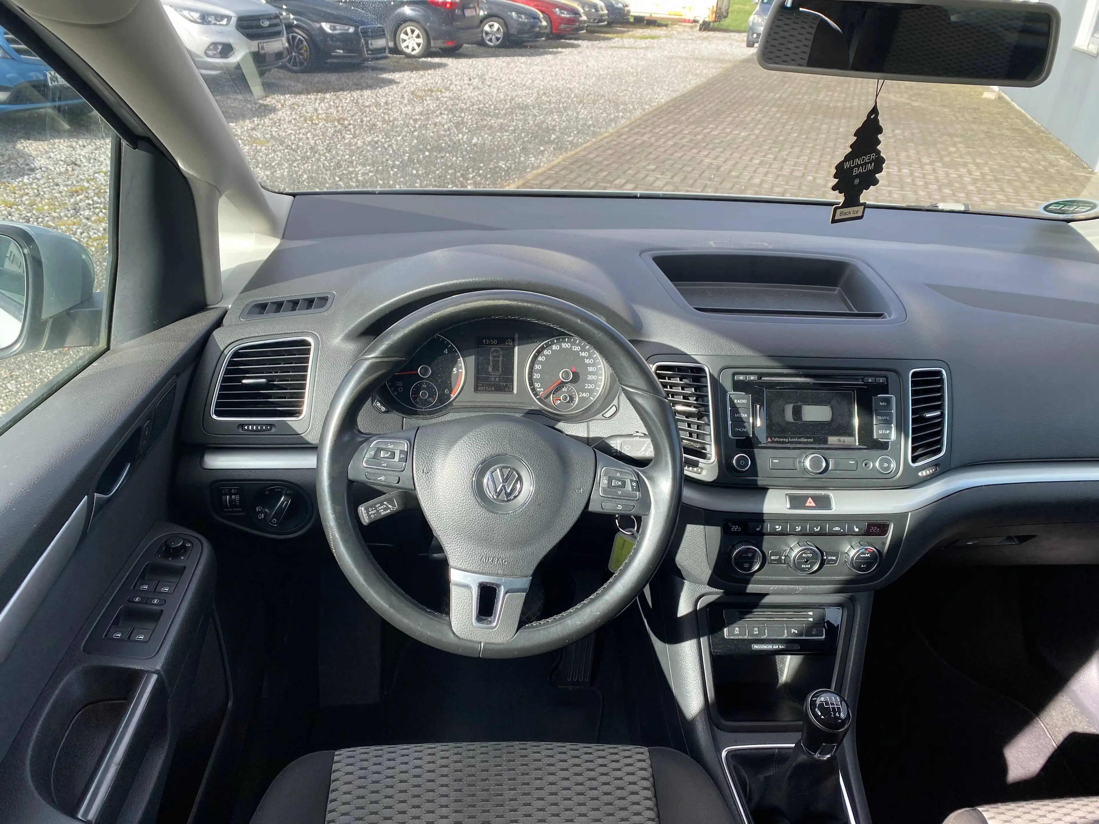 Volkswagen Sharan Comfortline. Navi. 7-Sitze. Climatronic — photo 12