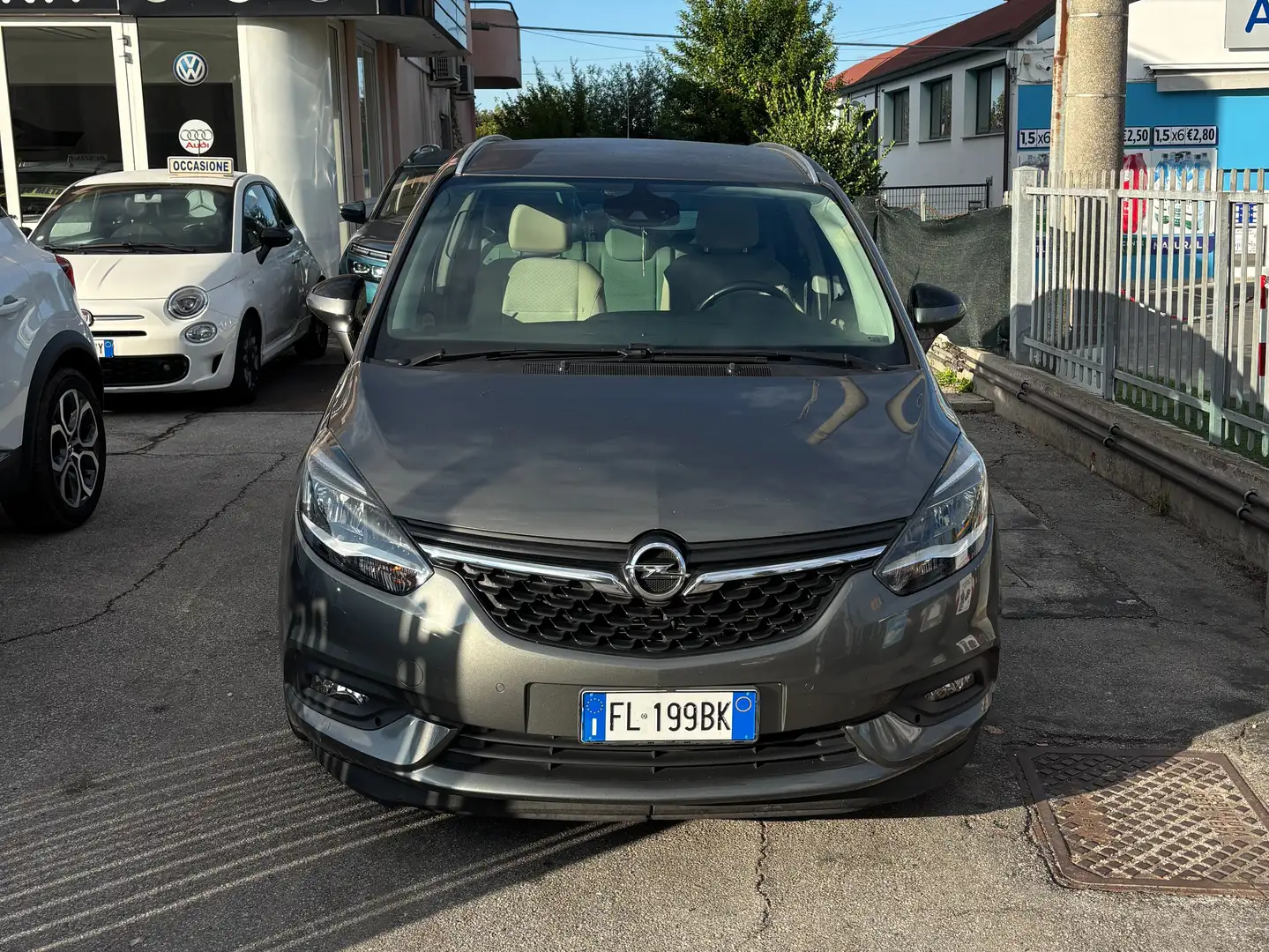 Opel Zafira Zafira 2017 2.0 cdti Innovation 130cv auto 7 POSTI Gris - 1