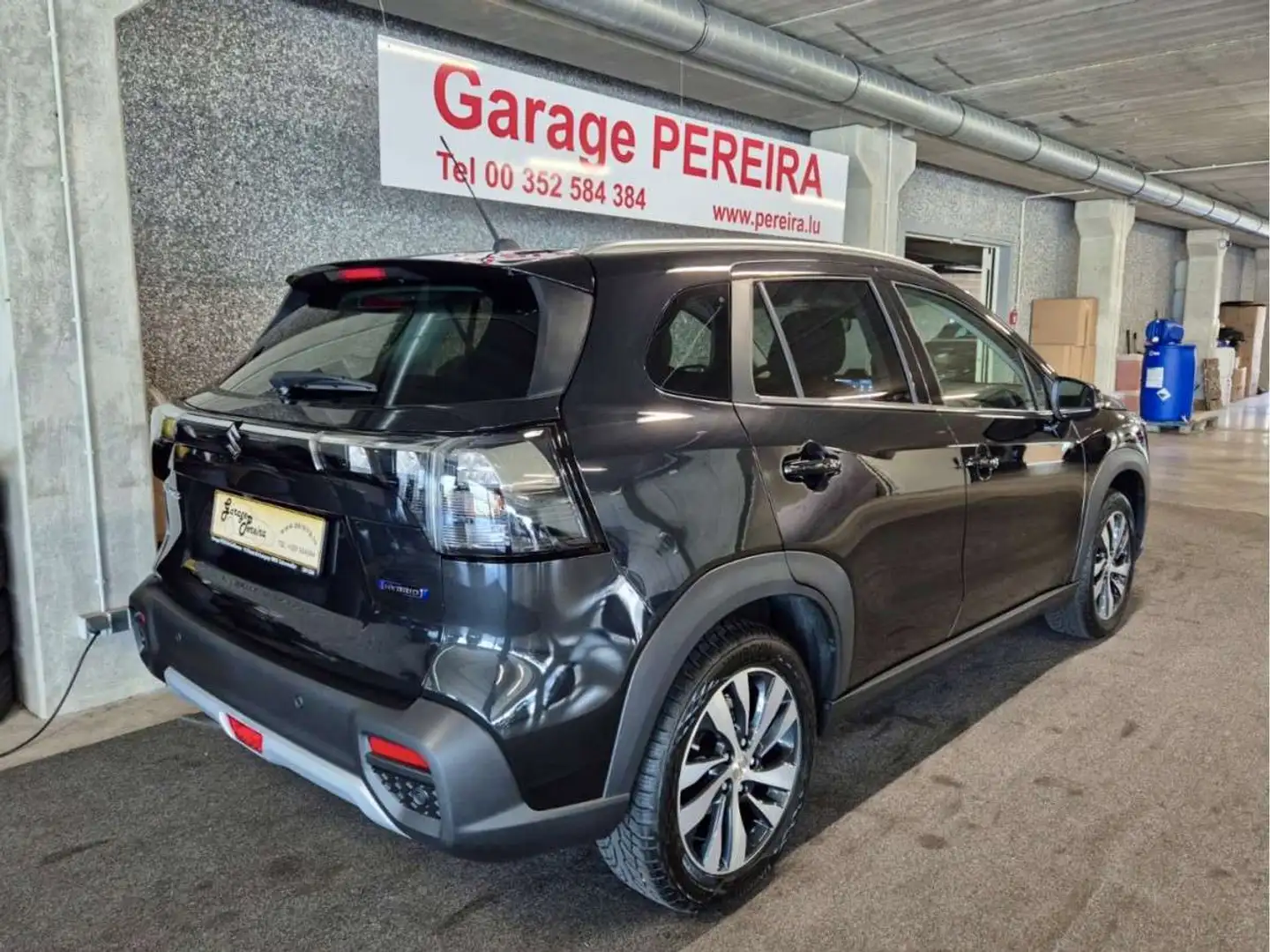 Suzuki S-Cross 1.5 GRAND LUXE Hybrid CUIR NAVI 1 HAND Noir - 2