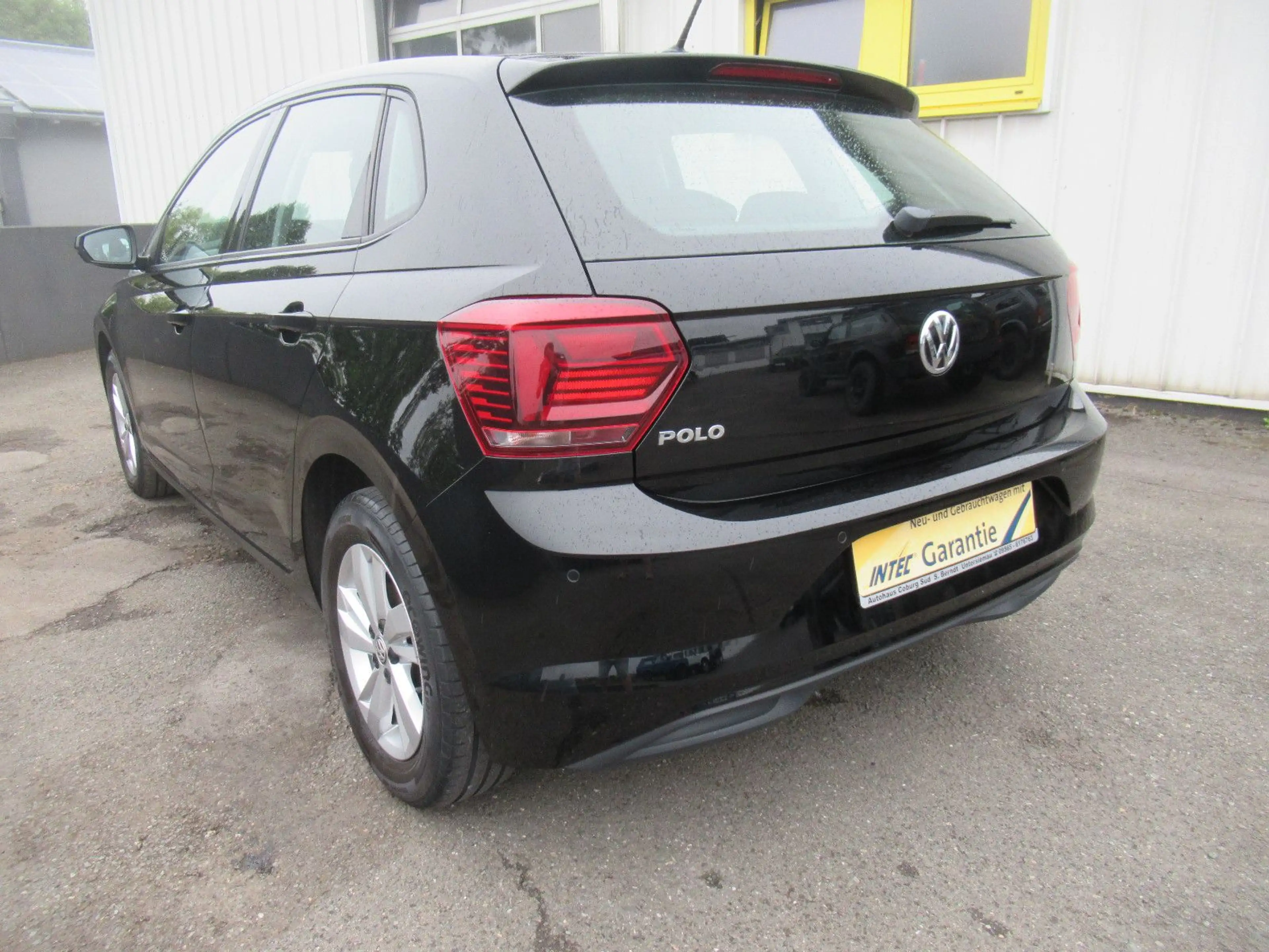 Volkswagen Polo VI Comfortline SHZG PDC TEMPOMAT TOUCH KLIM — photo 7