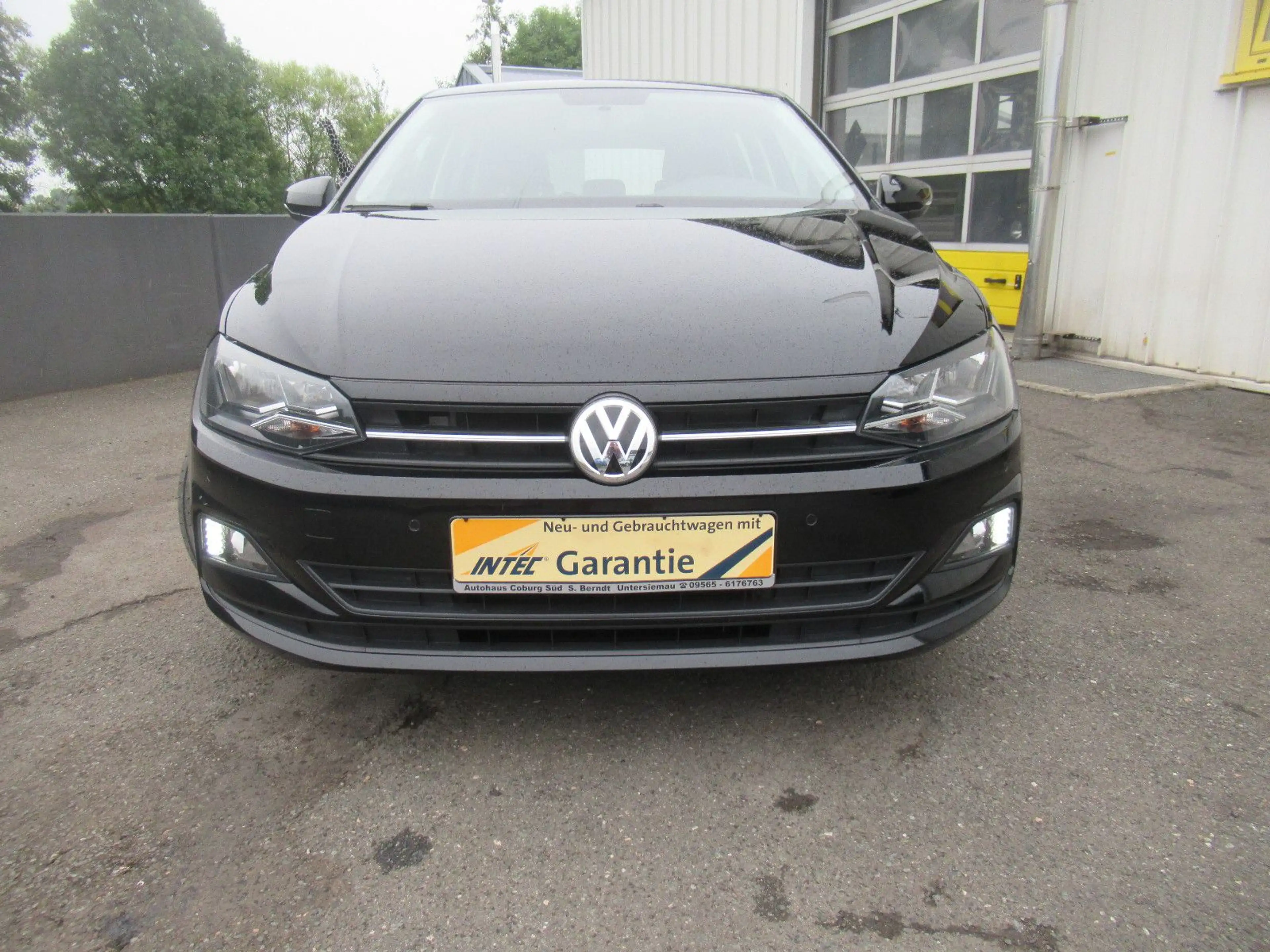 Volkswagen Polo VI Comfortline SHZG PDC TEMPOMAT TOUCH KLIM — photo 2