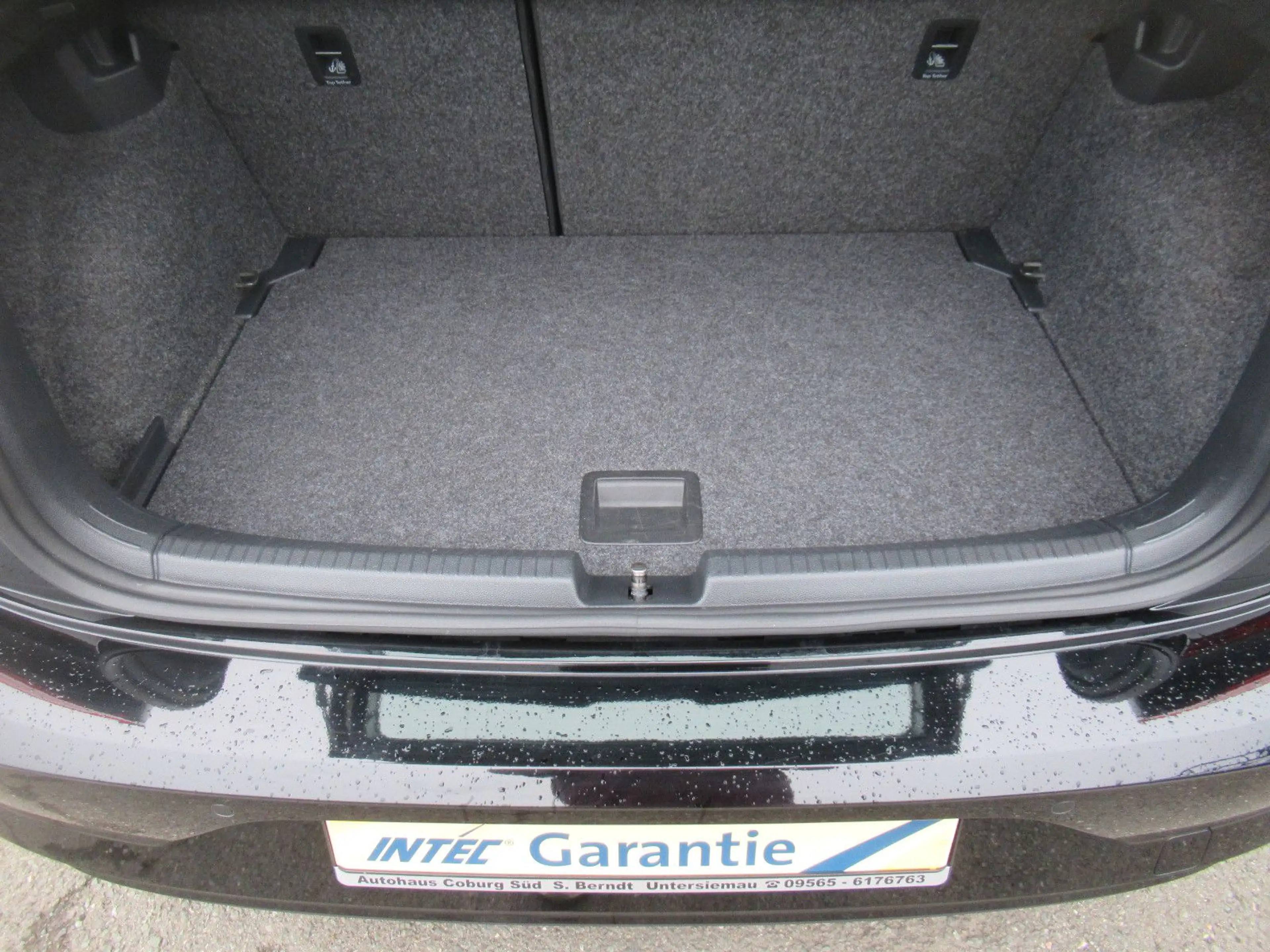 Volkswagen Polo VI Comfortline SHZG PDC TEMPOMAT TOUCH KLIM — photo 21