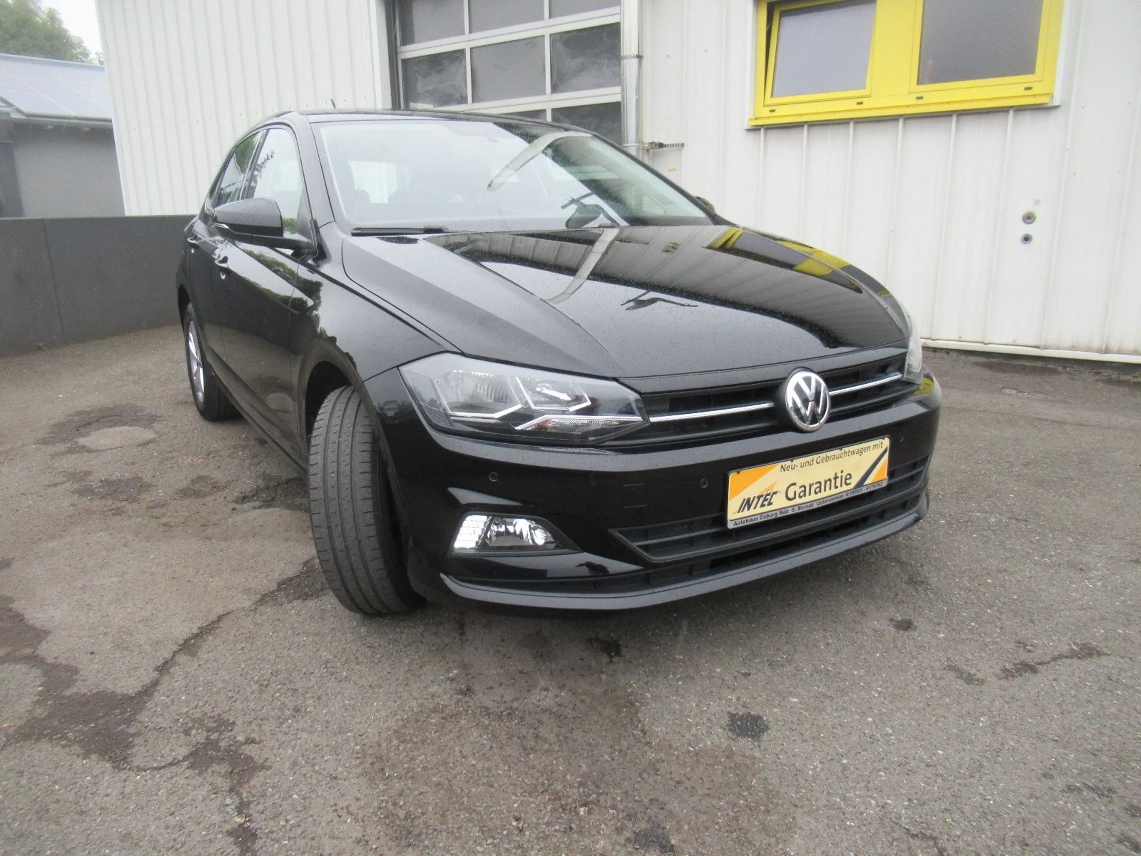 Volkswagen Polo VI Comfortline SHZG PDC TEMPOMAT TOUCH KLIM — photo 3