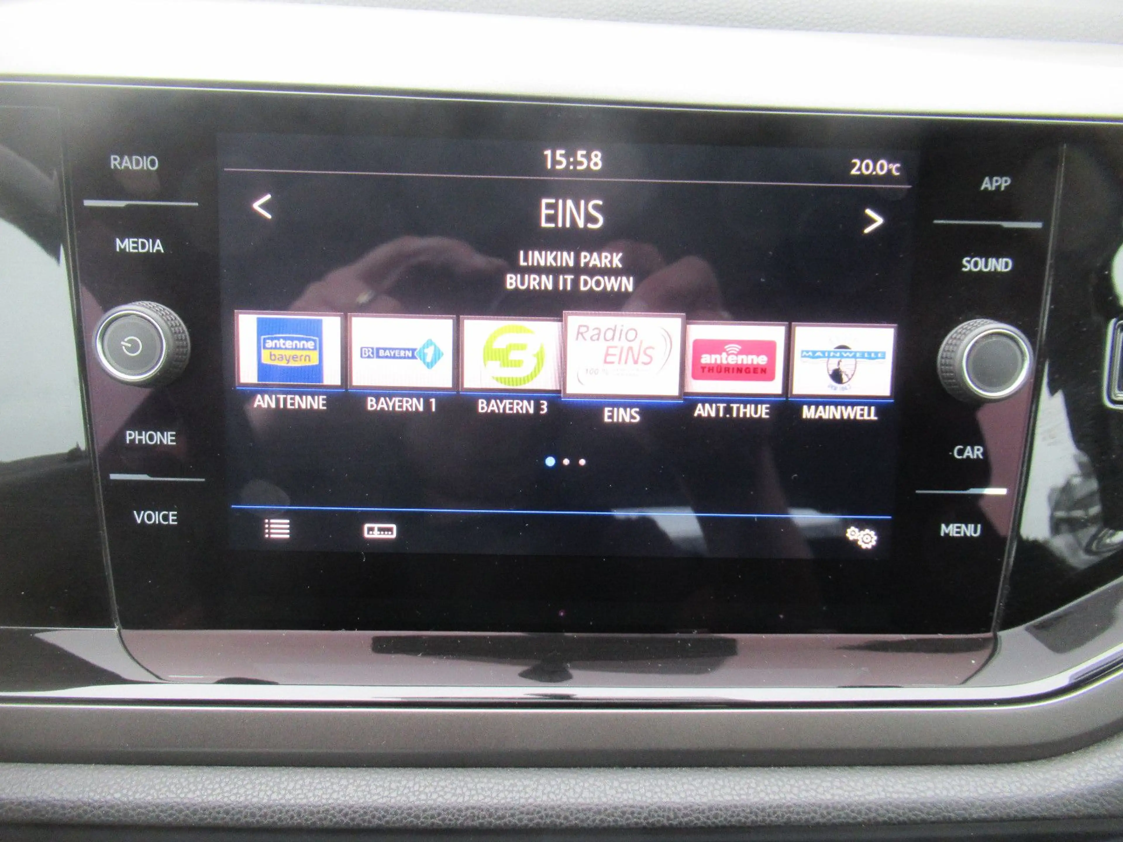 Volkswagen Polo VI Comfortline SHZG PDC TEMPOMAT TOUCH KLIM — photo 14