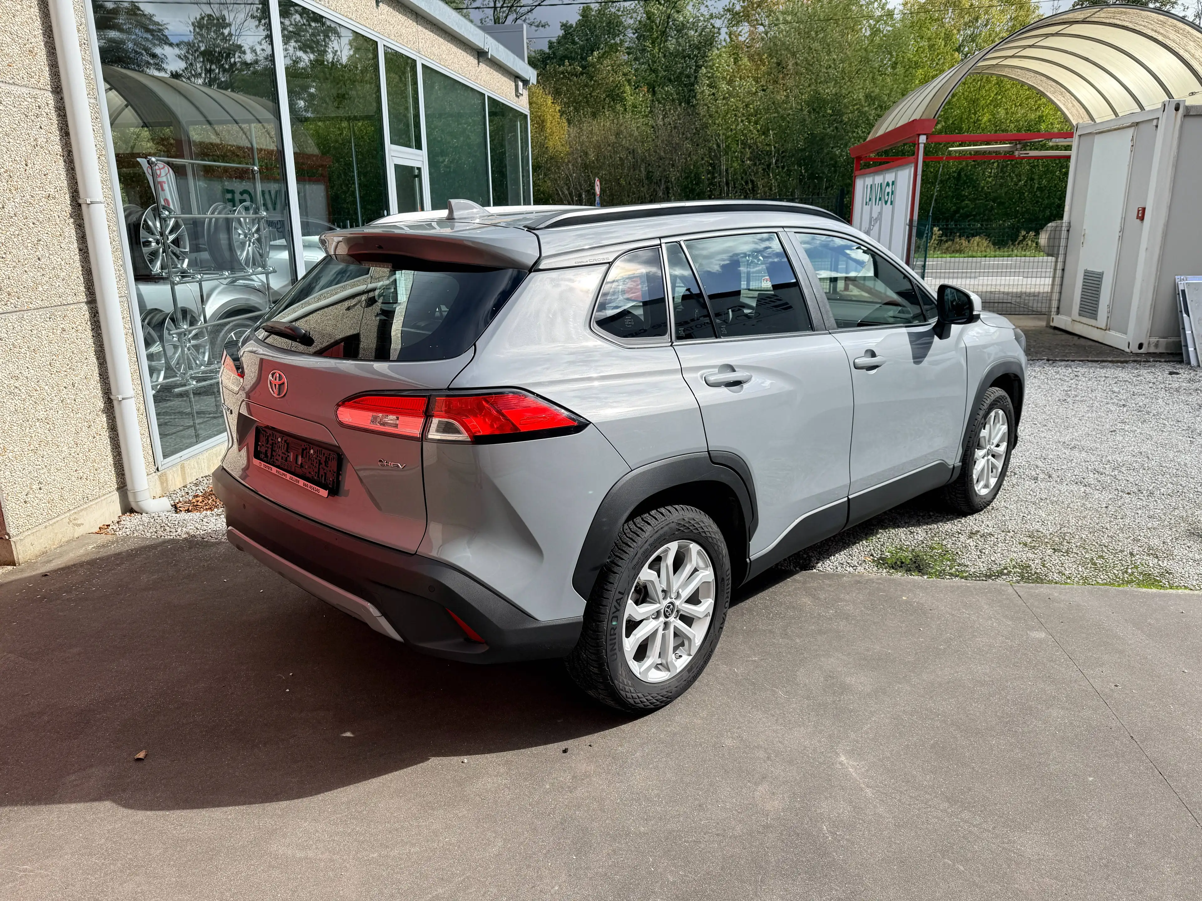 Toyota Corolla Cross 1.8 Hybrid — photo 6