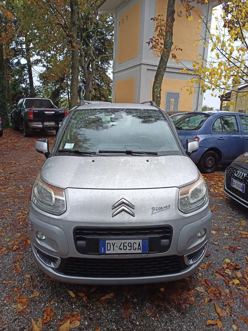 Citroen C3 Picasso 1.400 Stříbrná - 2