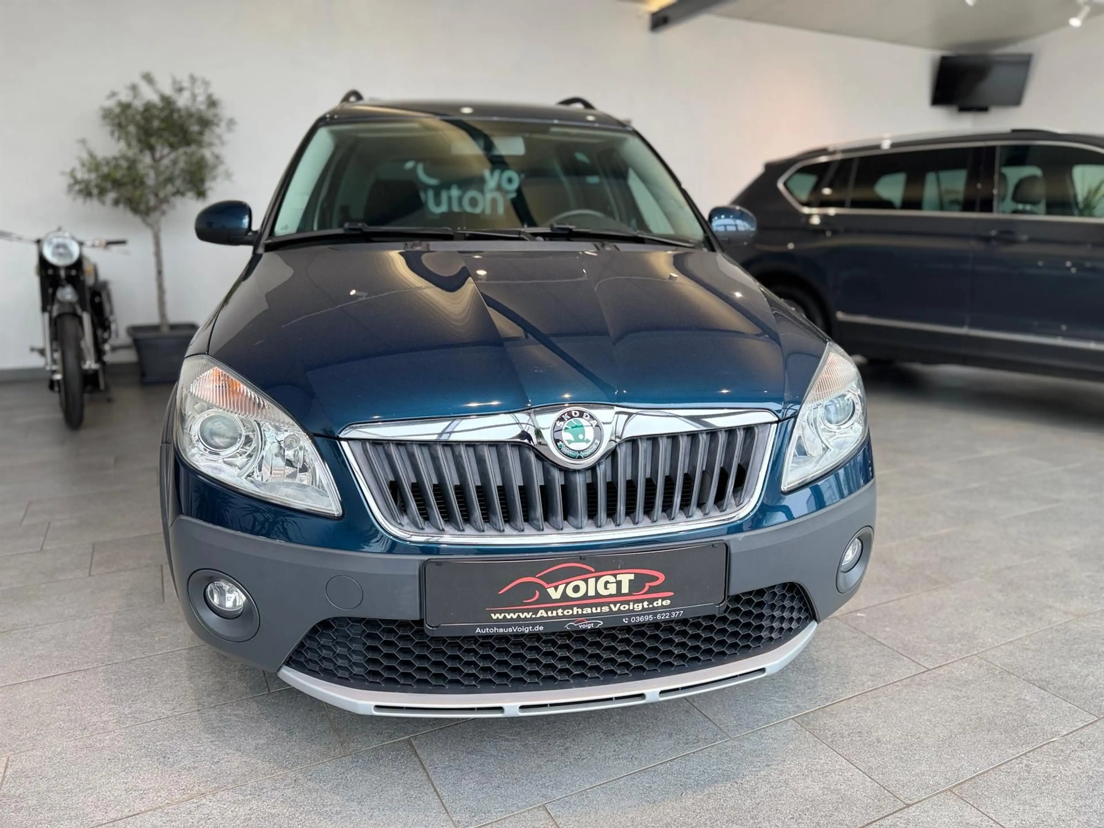Skoda Roomster Scout 1.2 TSI DSG 1.Hand — photo 3