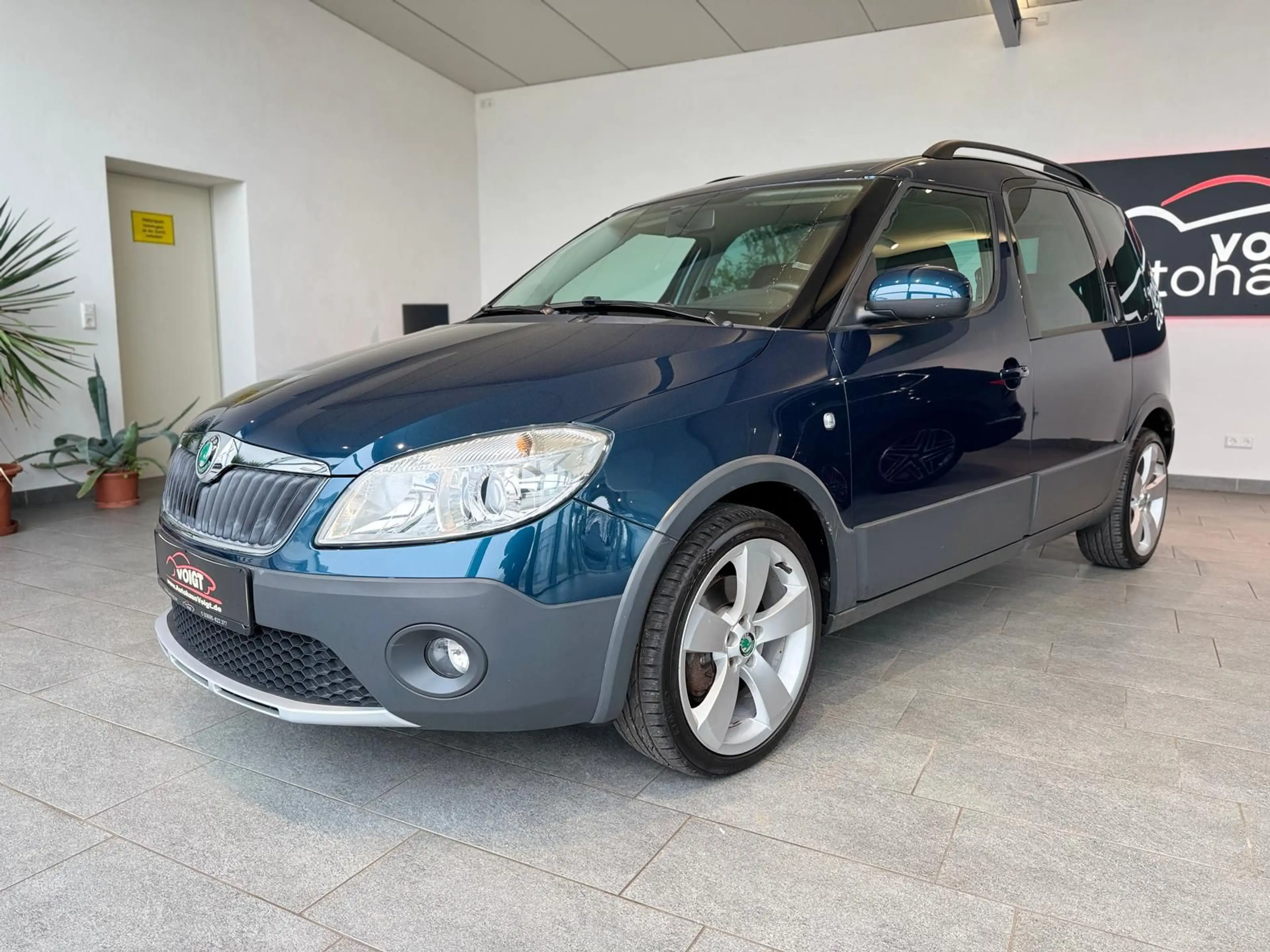 Skoda Roomster Scout 1.2 TSI DSG 1.Hand — photo 2