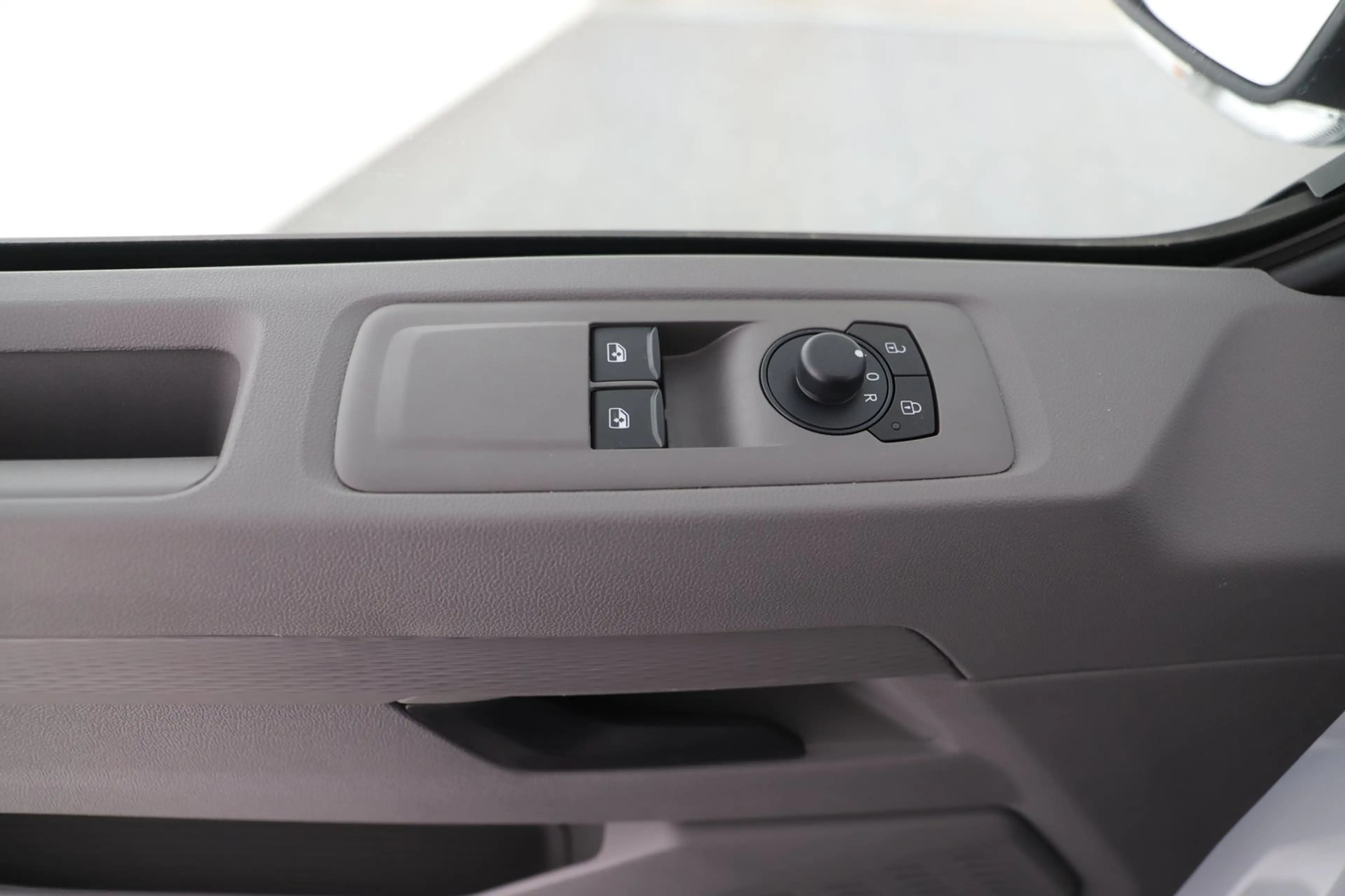 Volkswagen Transporter Doka-Pritsche TDI 4MOTION — photo 8