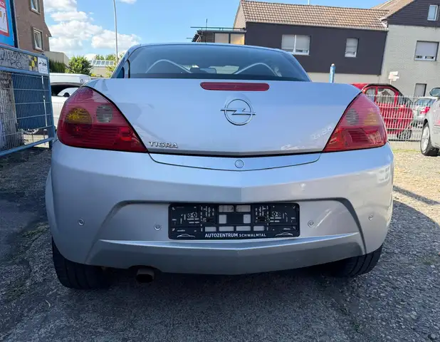 Opel Tigra view 6