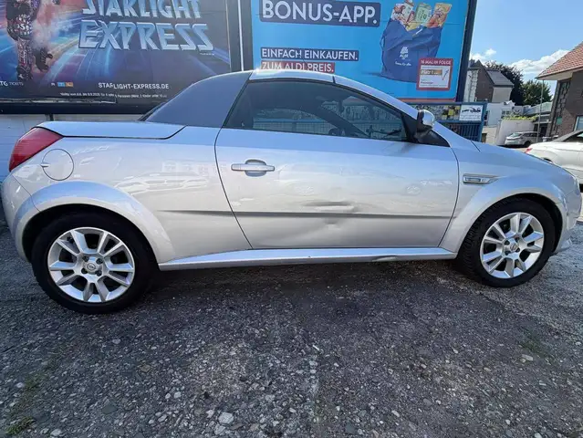 Opel Tigra view 8