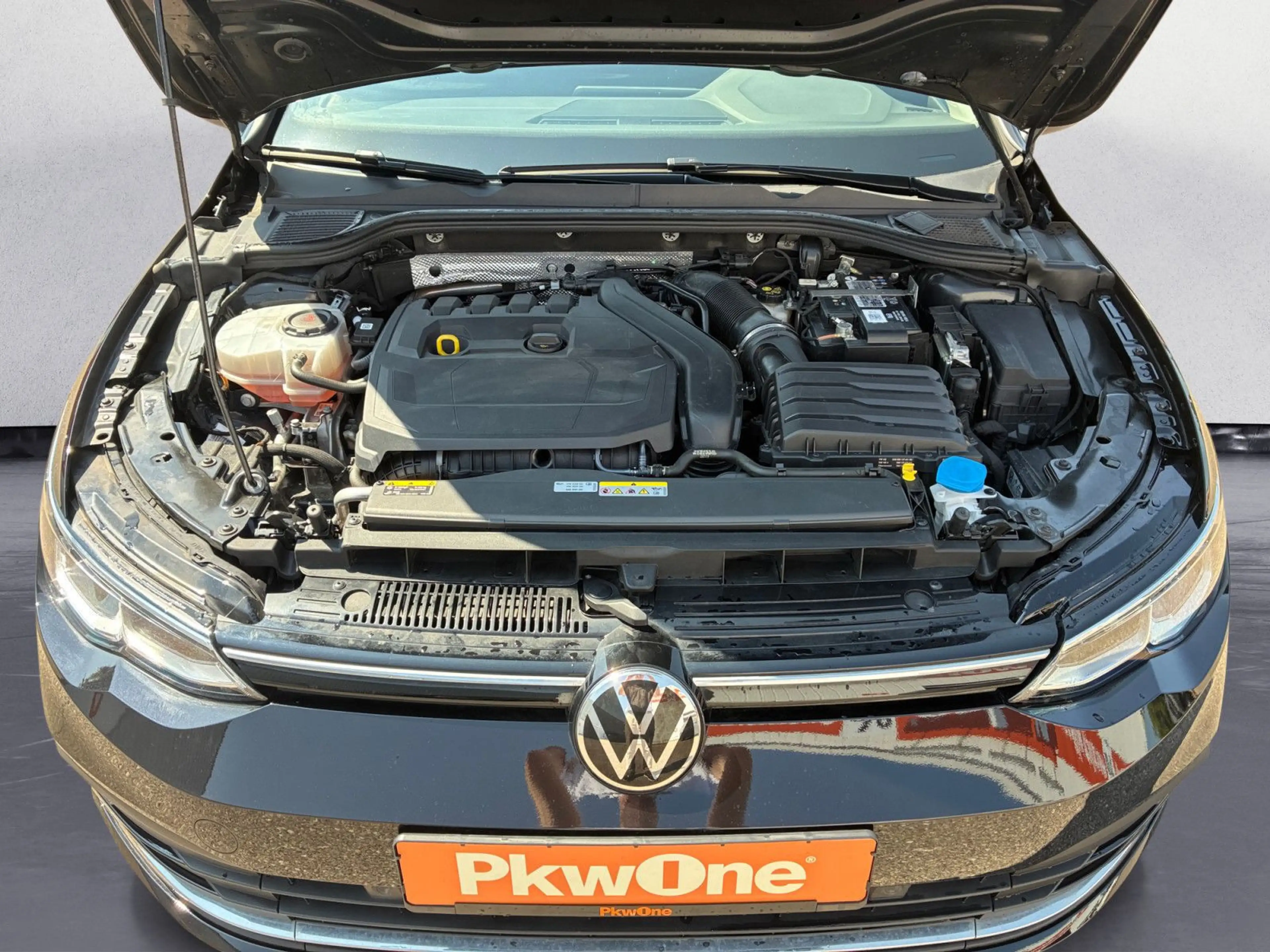 Volkswagen Golf Active LED*NAVI*PDC*CARPLAY*SHZ*BHZ LENKRAD — photo 15